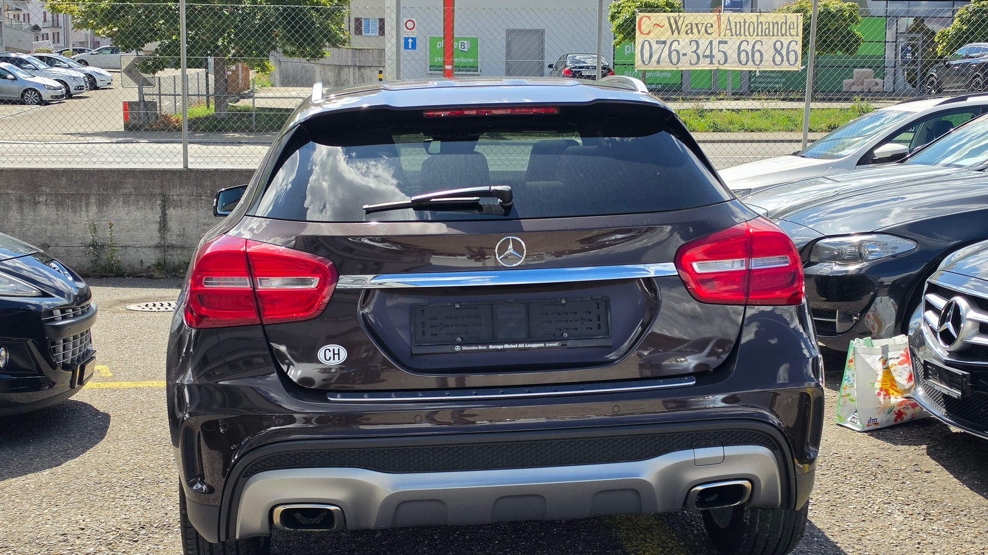 MERCEDES-BENZ GLA 250 Urban 4Matic 7G-DCT-showroom-element-3