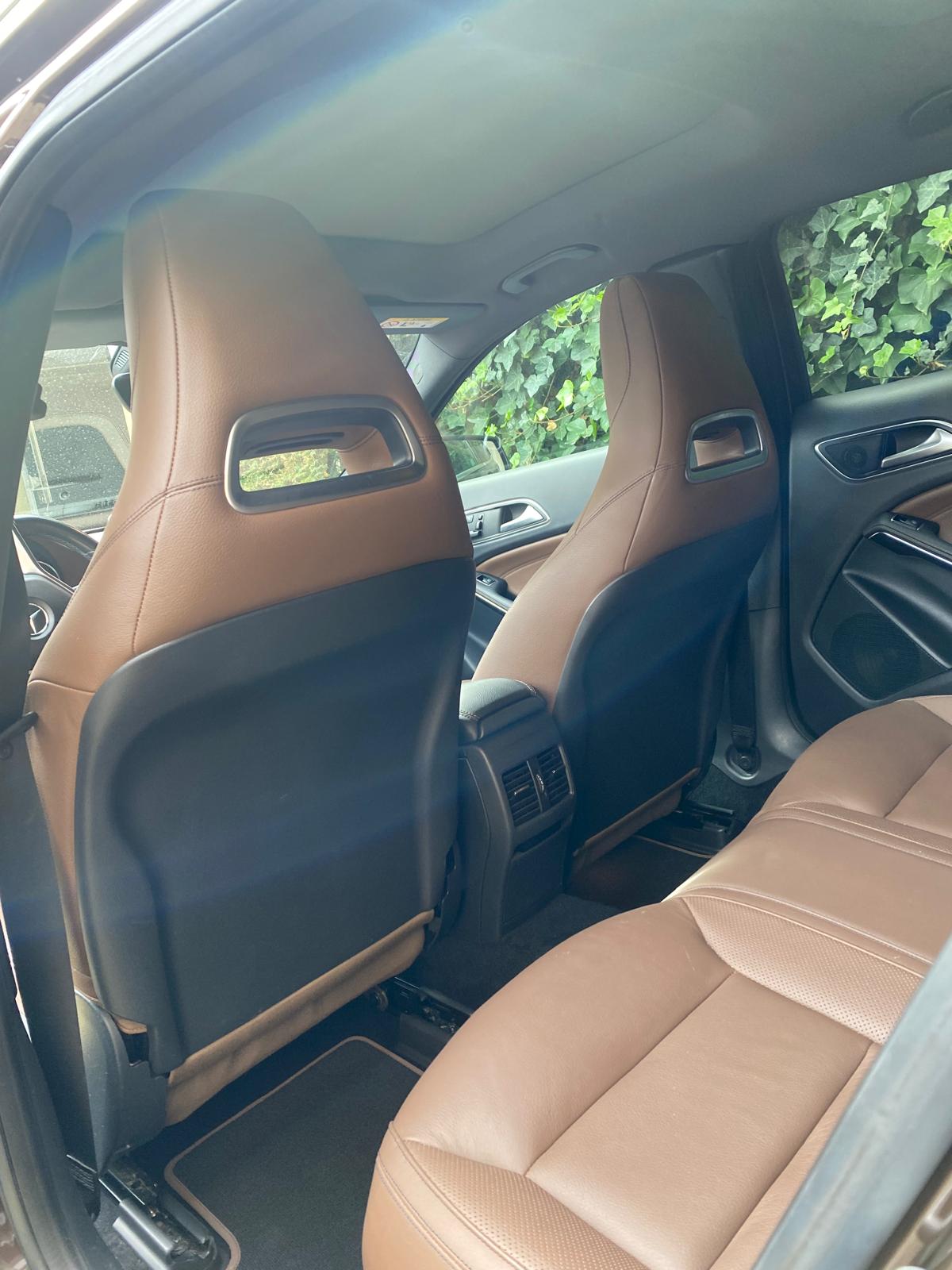 MERCEDES-BENZ GLA 250 Urban 4Matic 7G-DCT-image-17
