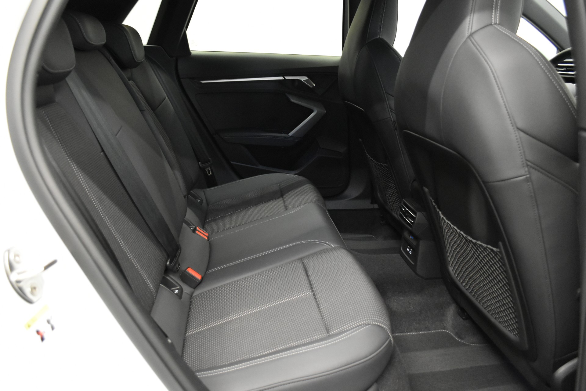 AUDI A3 allstreet 35 TFSI Attraction S-tronic-image-10