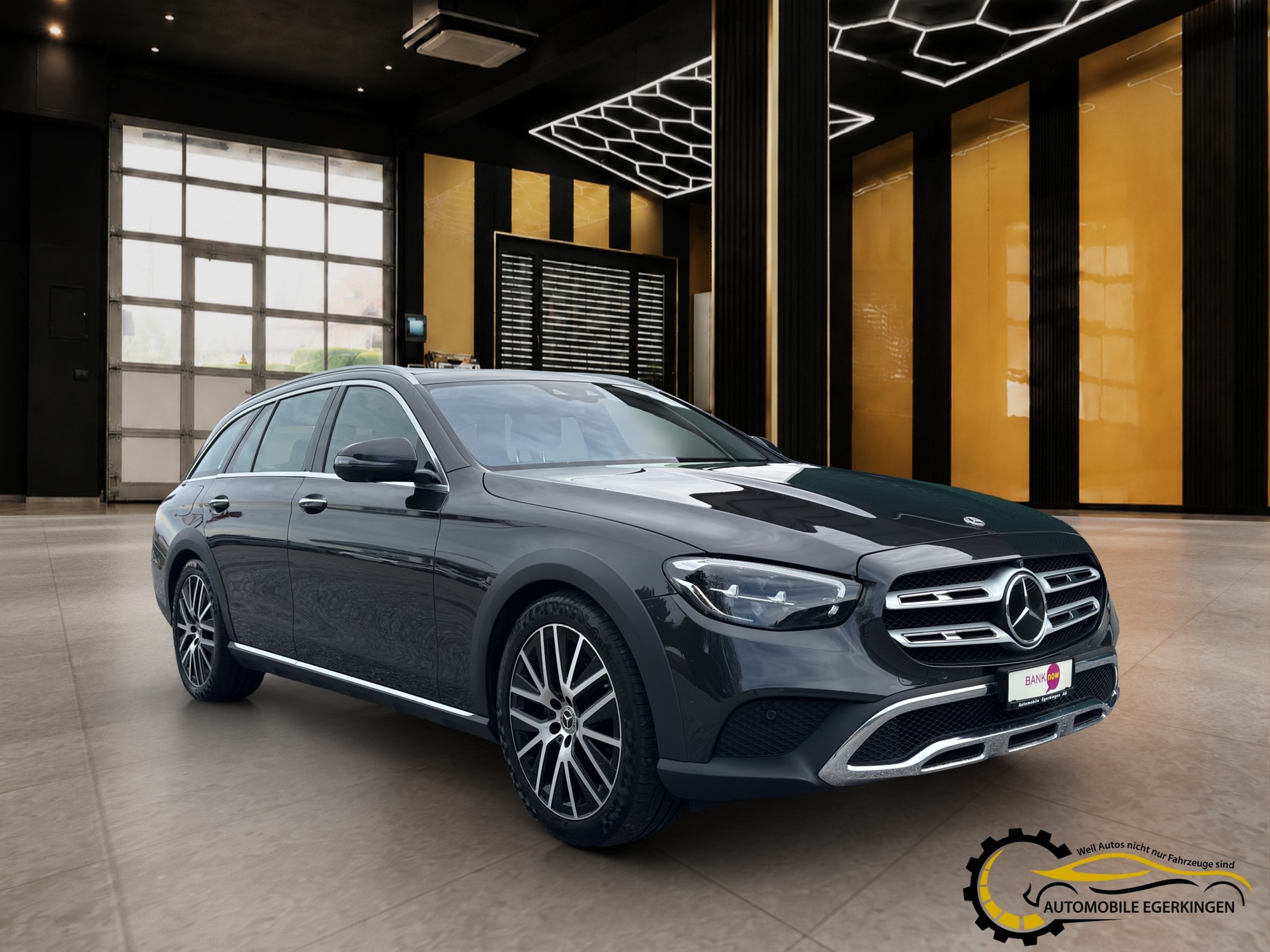 MERCEDES-BENZ E 220 d All-Terrain Avantgarde 4matic Kombi-showroom-element-2