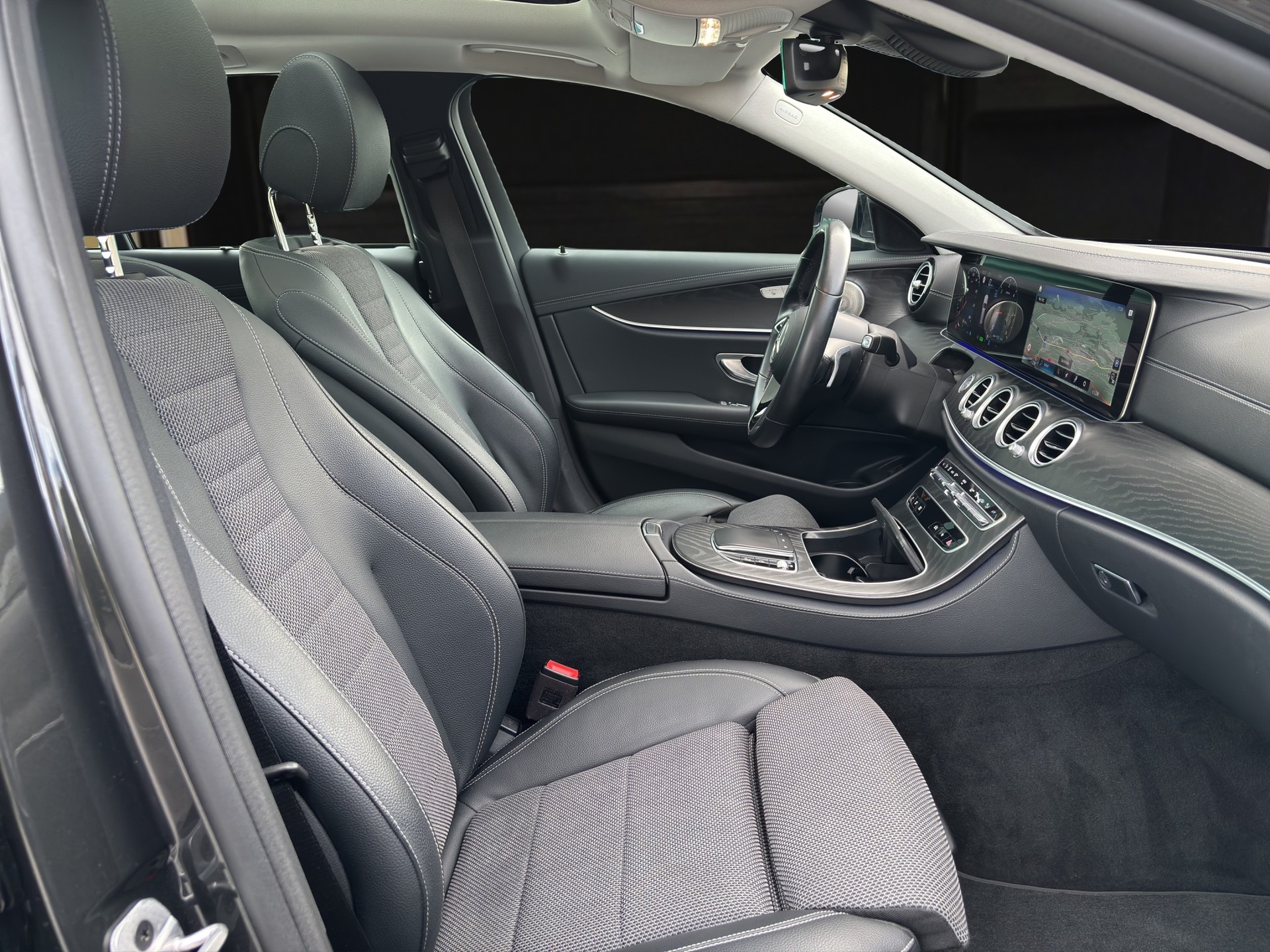 MERCEDES-BENZ E 220 d All-Terrain Avantgarde 4matic Kombi-image-9