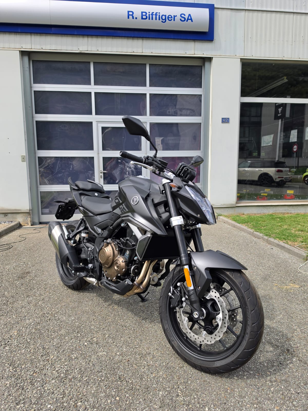 VOGE 625R-image-0