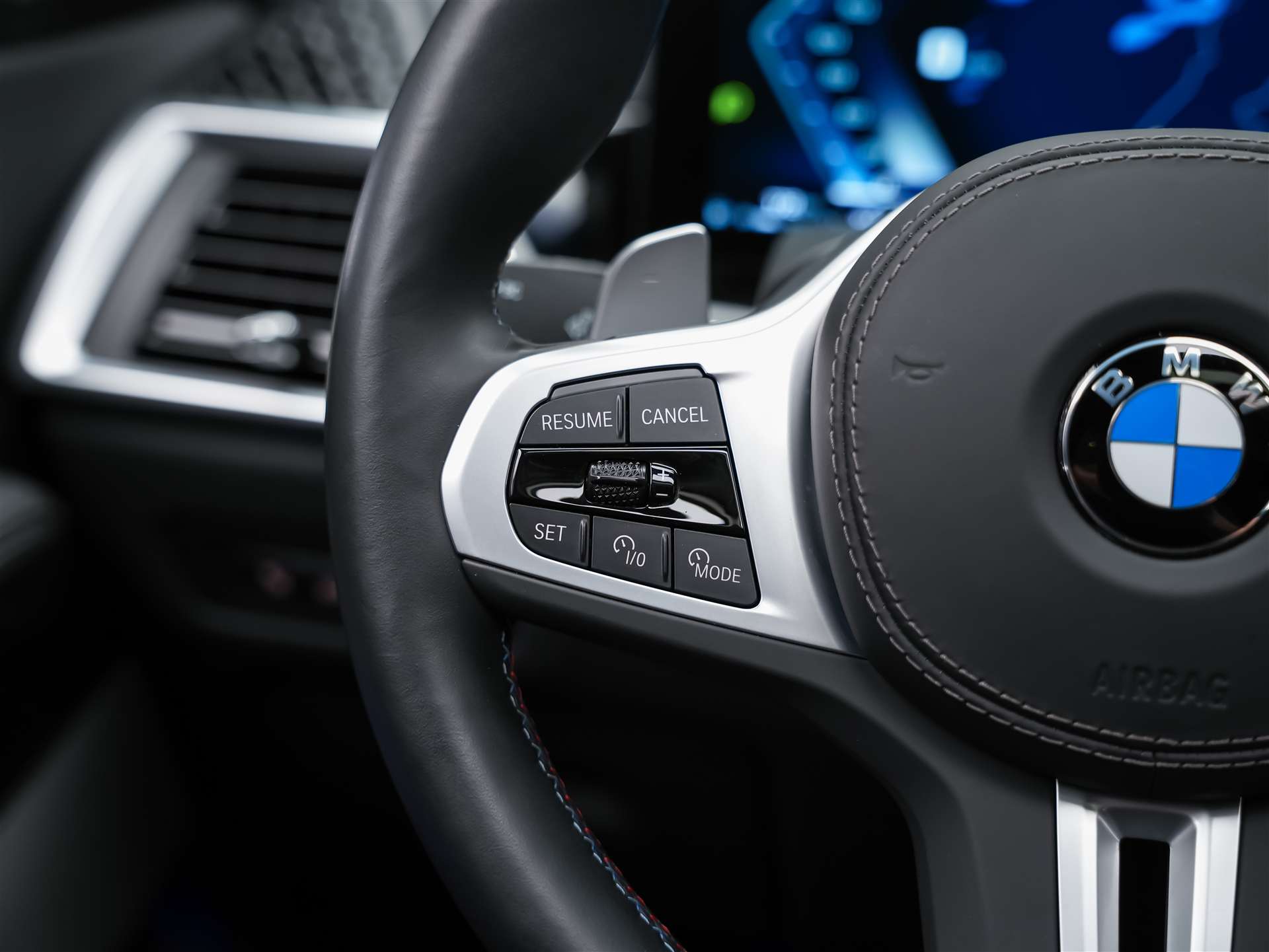 BMW X5 xDrive M60i M Sport Pro Steptronic *23" Felgen*Panorama Sky Lounge*Massage*Sitzlüftung*-image-30