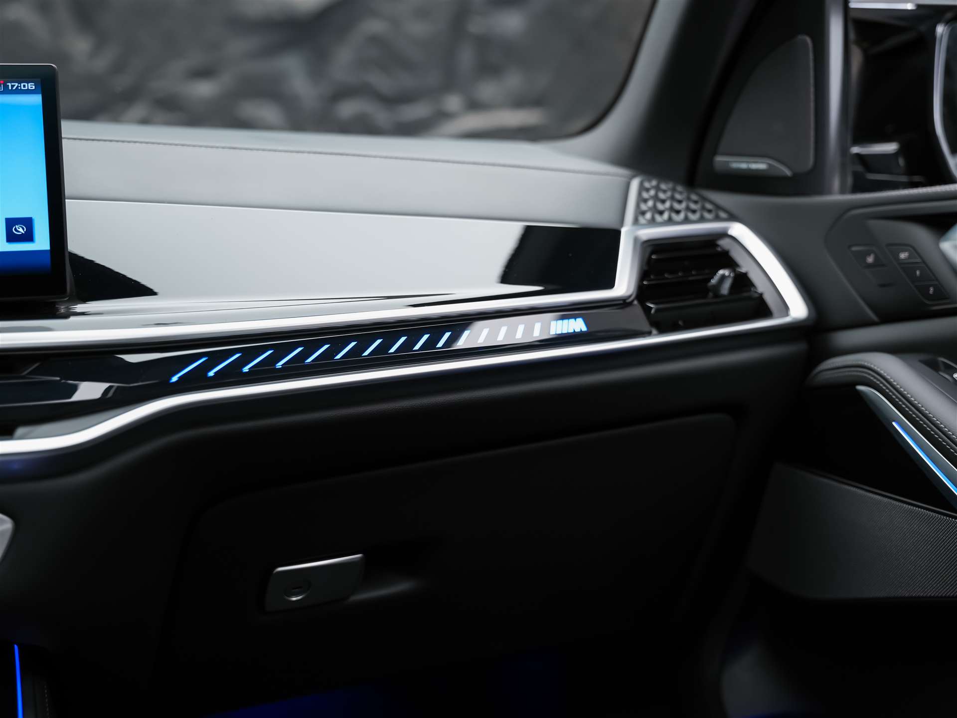 BMW X5 xDrive M60i M Sport Pro Steptronic *23" Felgen*Panorama Sky Lounge*Massage*Sitzlüftung*-image-21