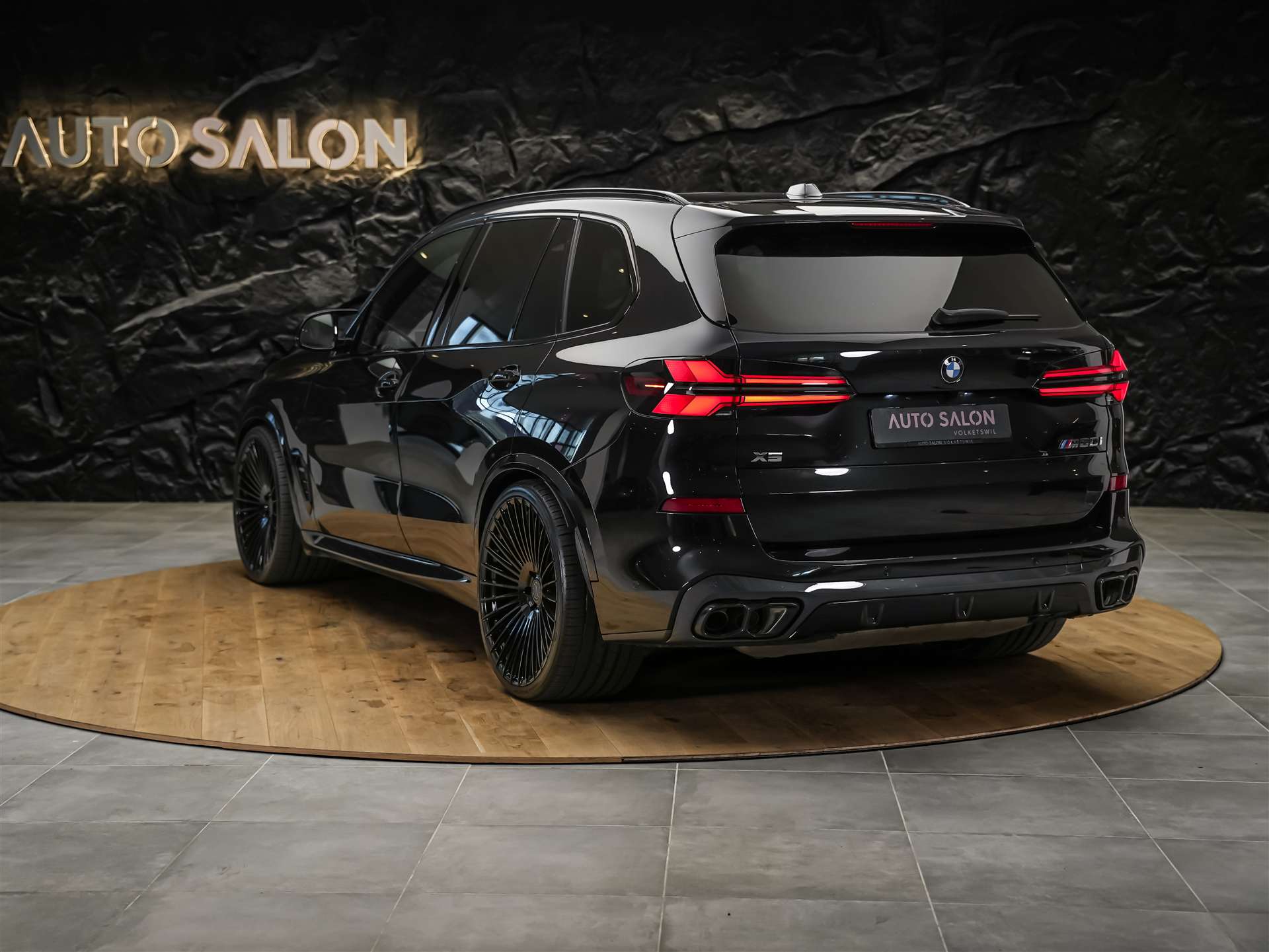 BMW X5 xDrive M60i M Sport Pro Steptronic *23" Felgen*Panorama Sky Lounge*Massage*Sitzlüftung*-showroom-element-2
