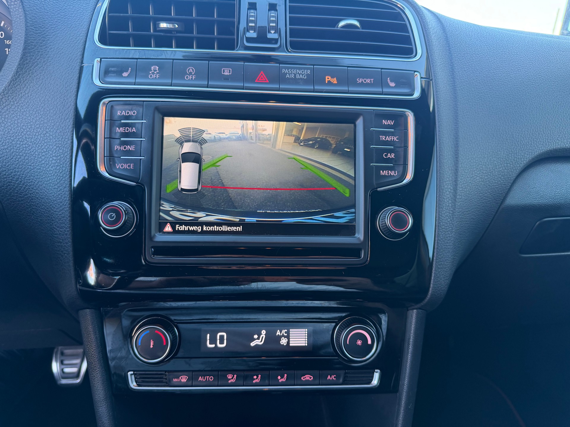 VW Polo 1.8 TSI GTI-image-14