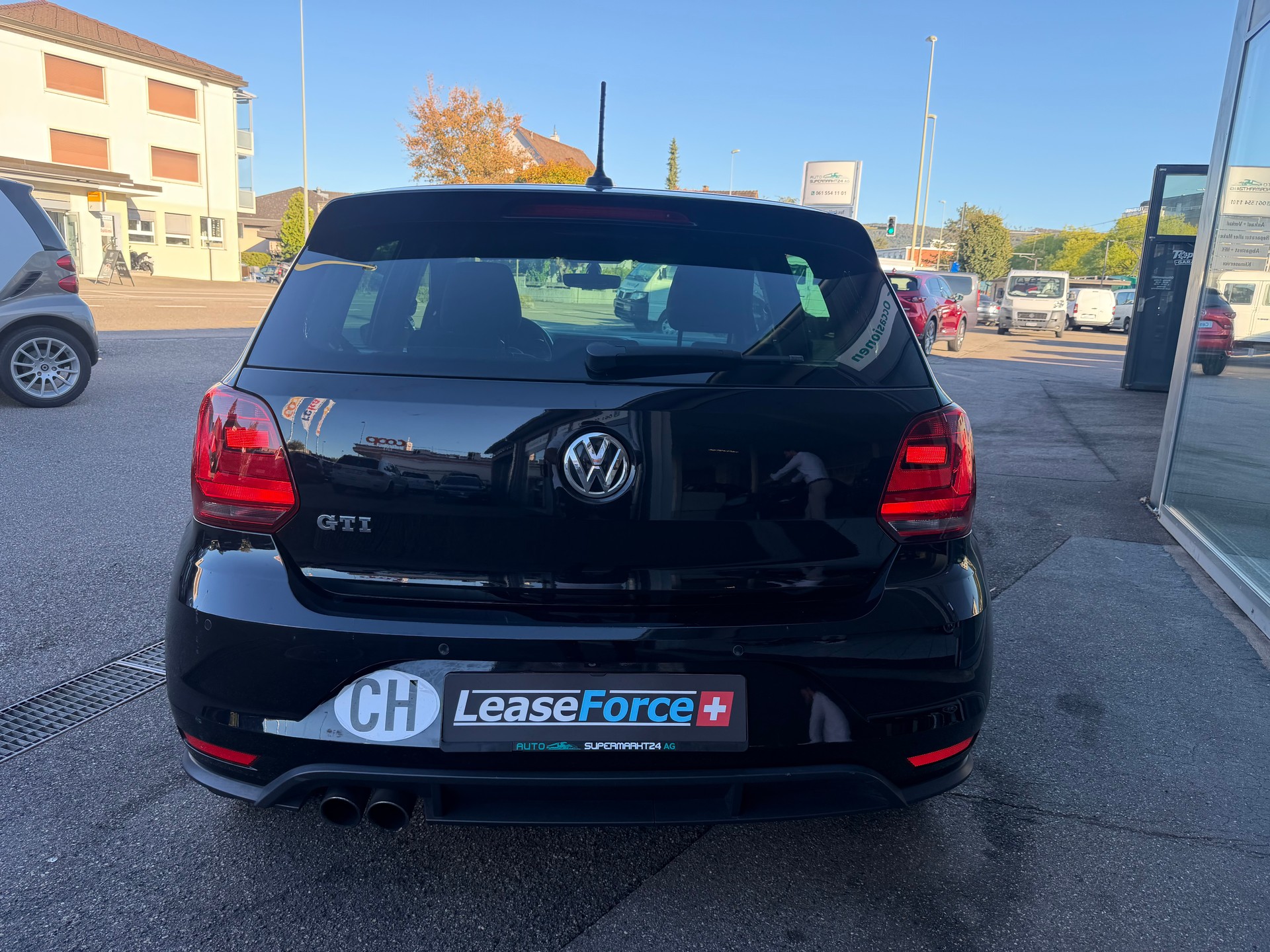 VW Polo 1.8 TSI GTI-showroom-element-3