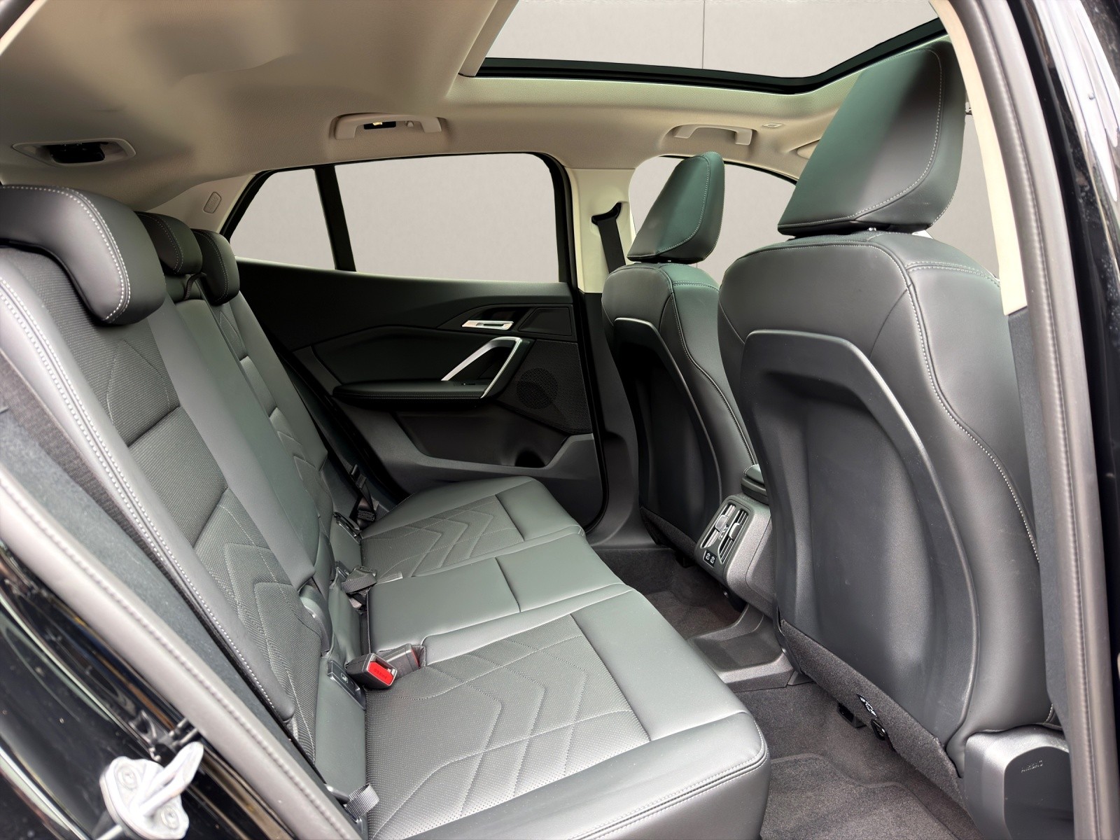 BMW X2 xDrive 20d 48V-image-13