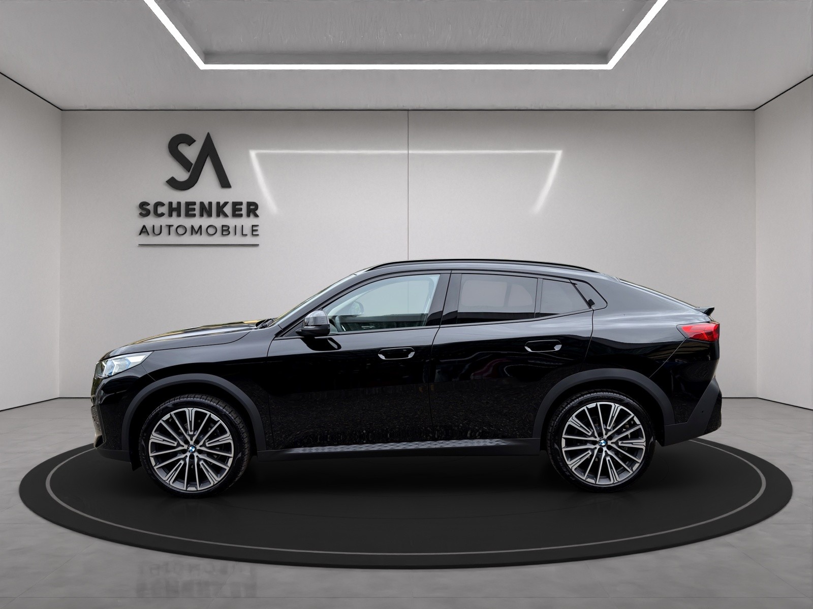 BMW X2 xDrive 20d 48V-showroom-element-2