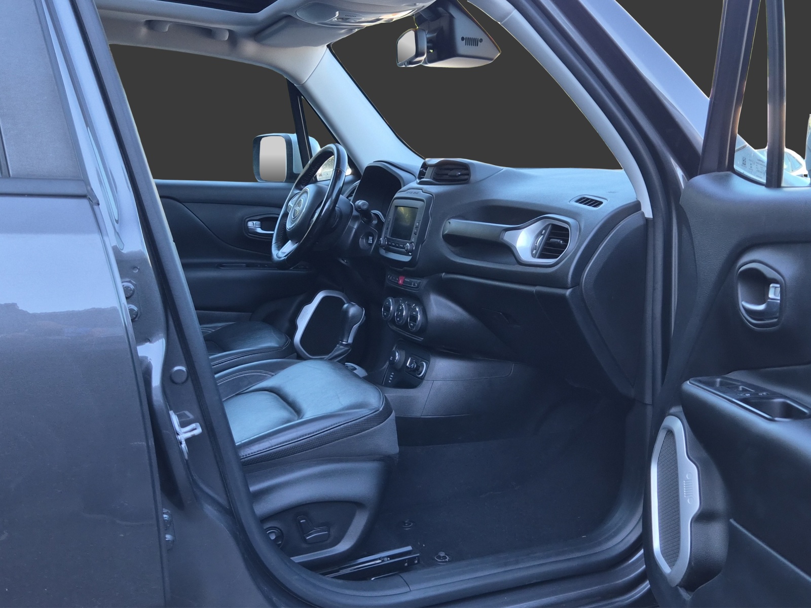 JEEP Renegade 1.4 Turbo Limited AWD-image-23
