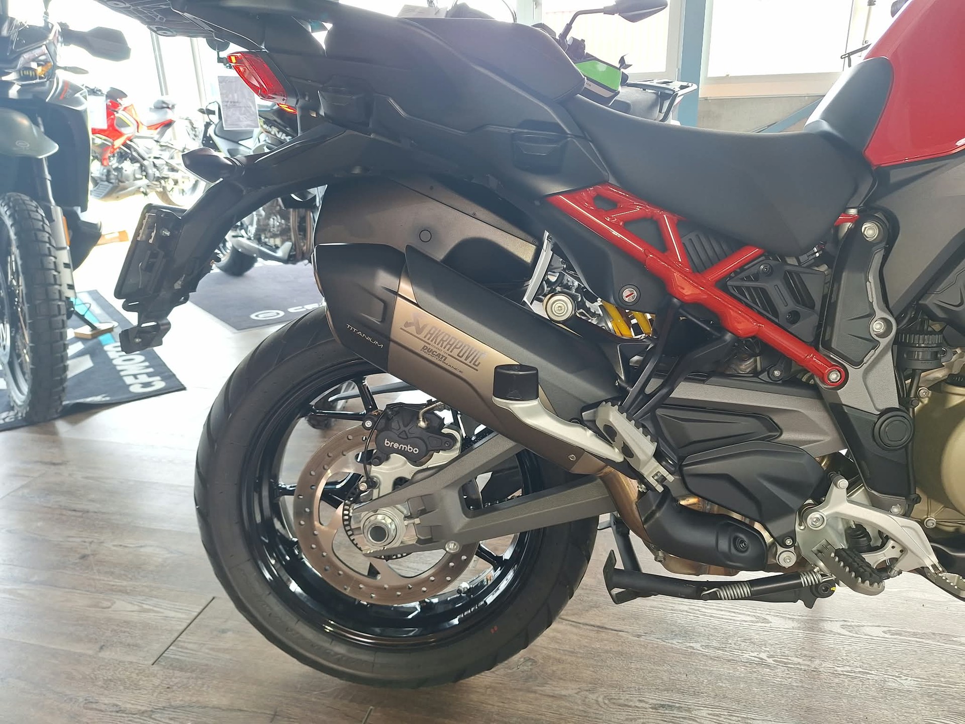 DUCATI MTS V4S T&R-image-3
