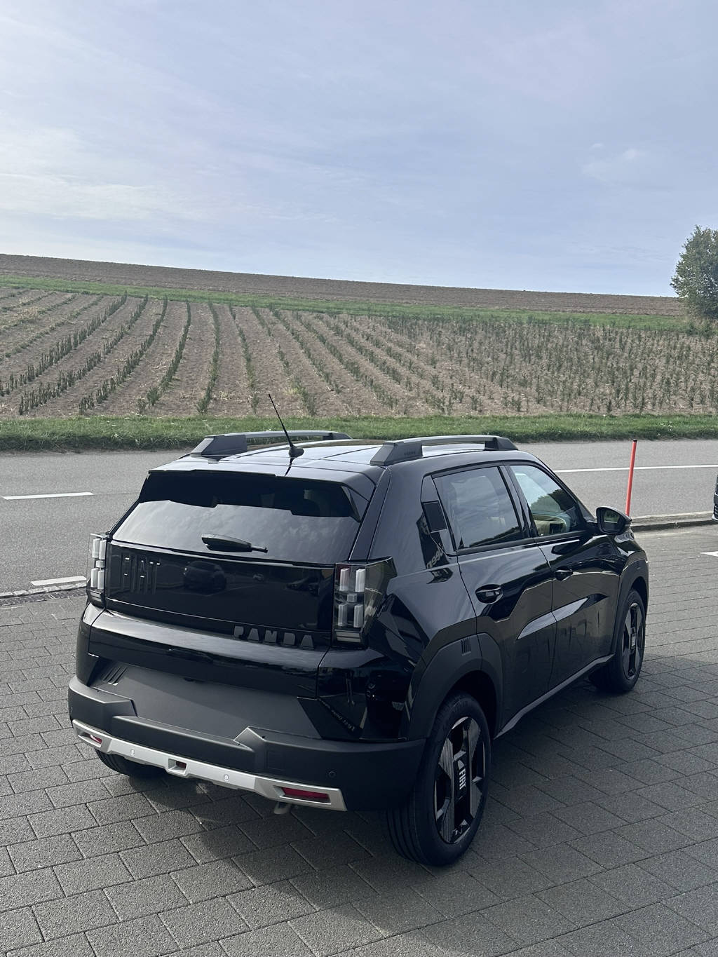 FIAT Grande Panda 1.2 Hybrid La Prima-showroom-element-3