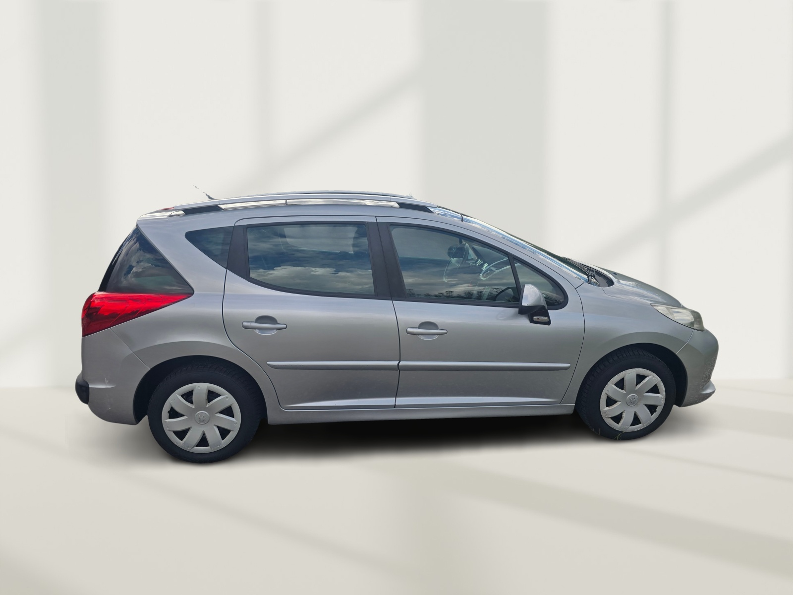 PEUGEOT 207 SW 1.6 16V Sport Automatic-showroom-element-1