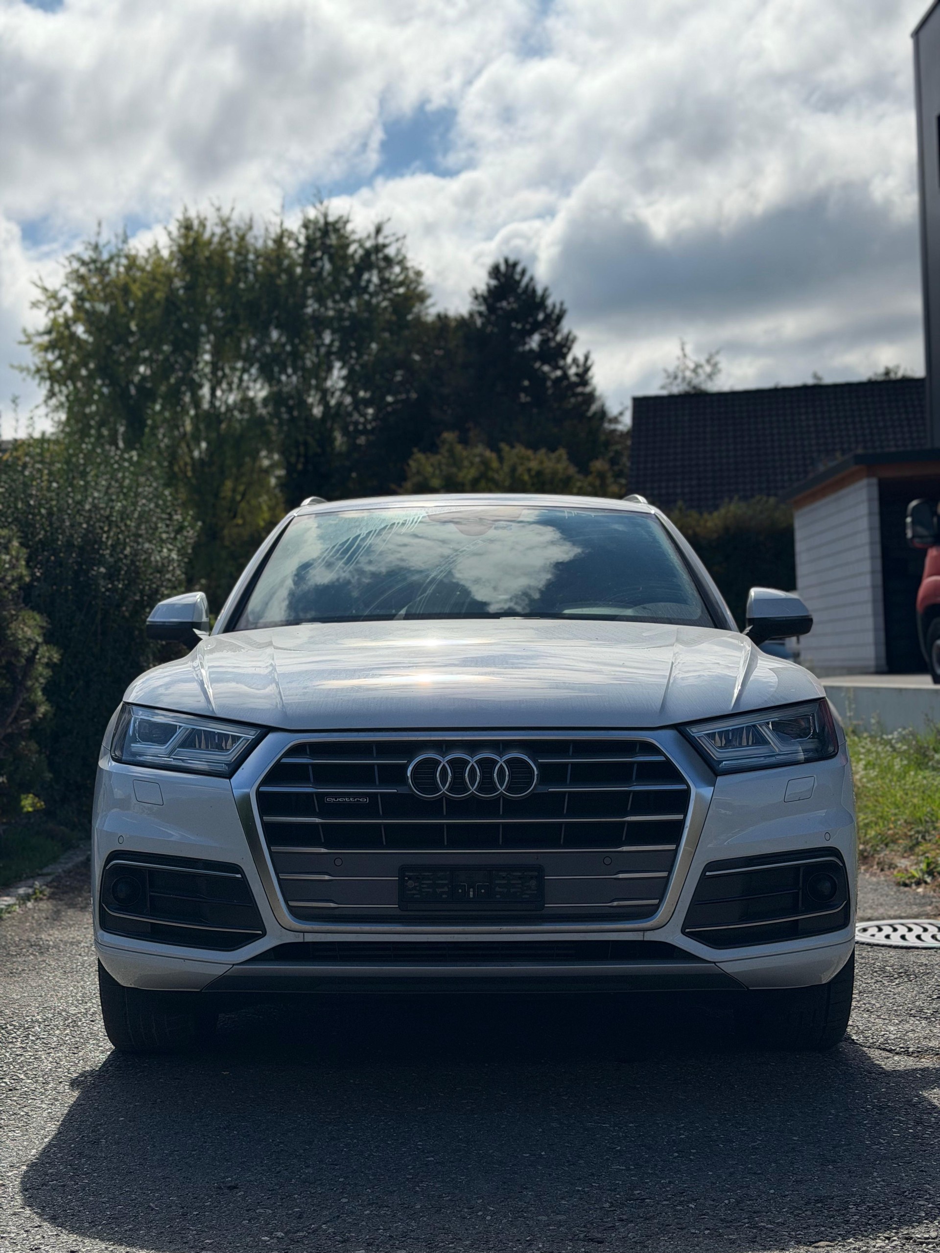 AUDI Q5 2.0 TFSI sport quattro S-tronic-showroom-element-2