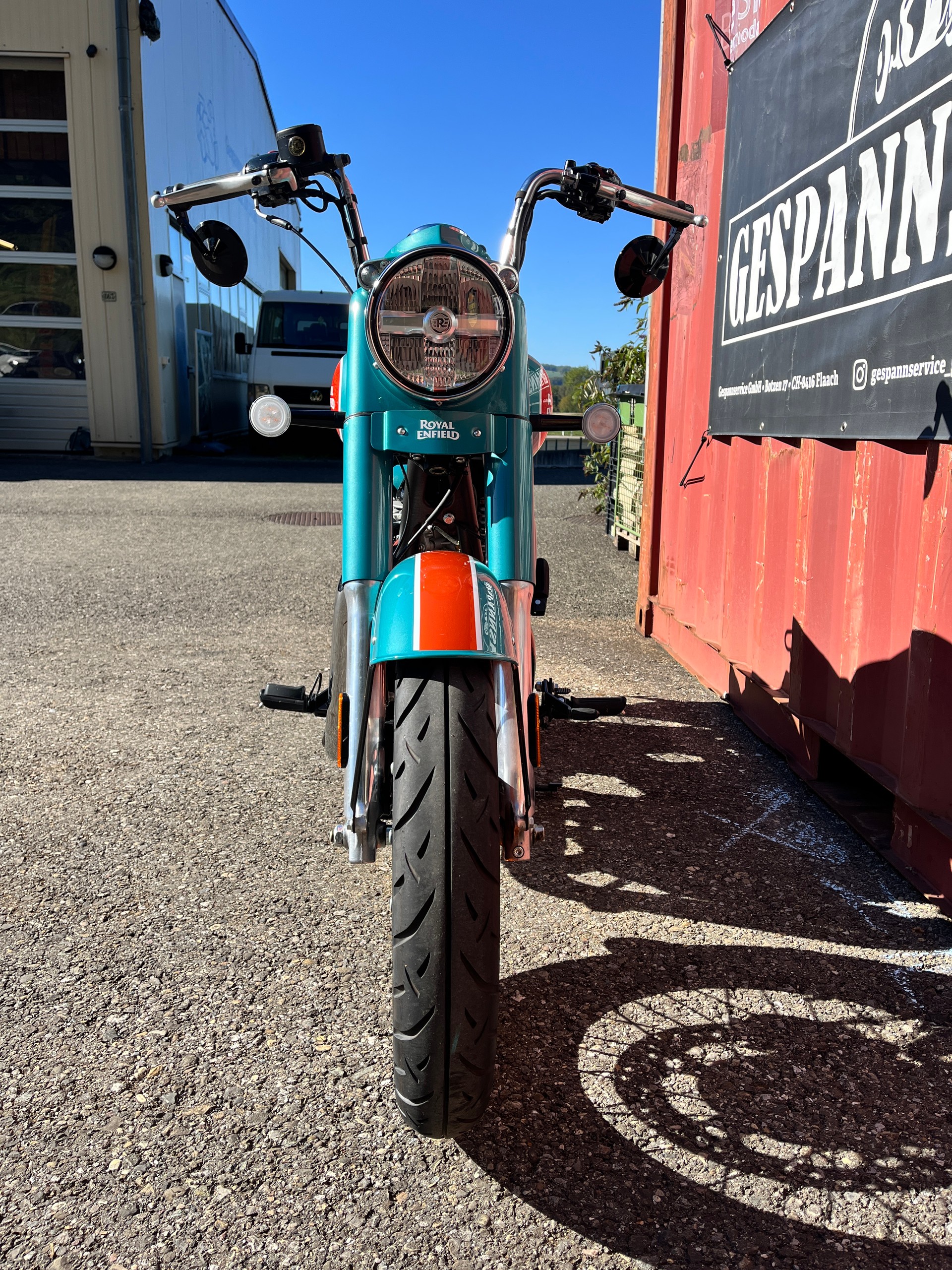 ROYAL ENFIELD Classic 350 Goan Limited-image-9