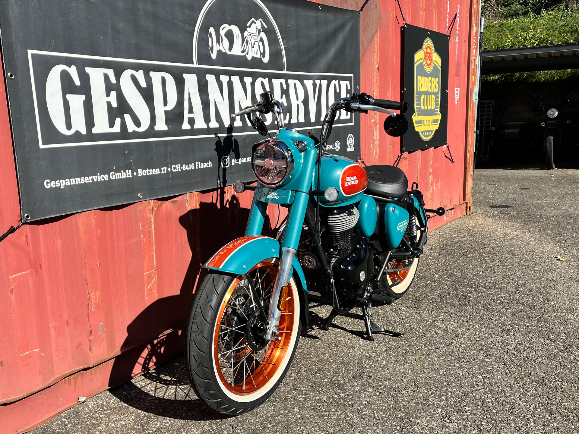ROYAL ENFIELD Classic 350 Goan Limited-image-1
