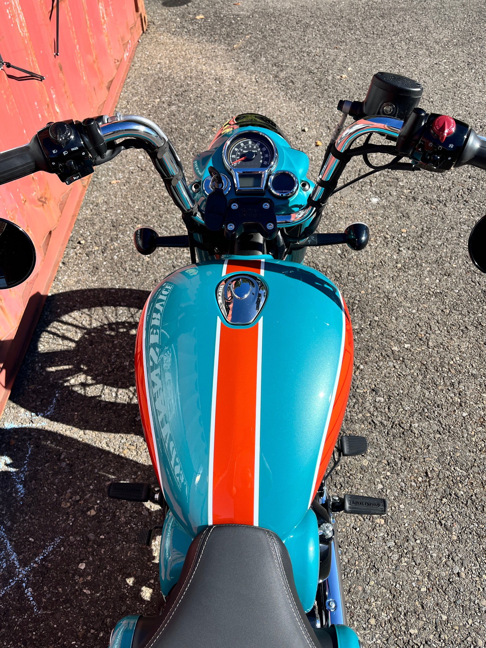 ROYAL ENFIELD Classic 350 Goan Limited-image-11