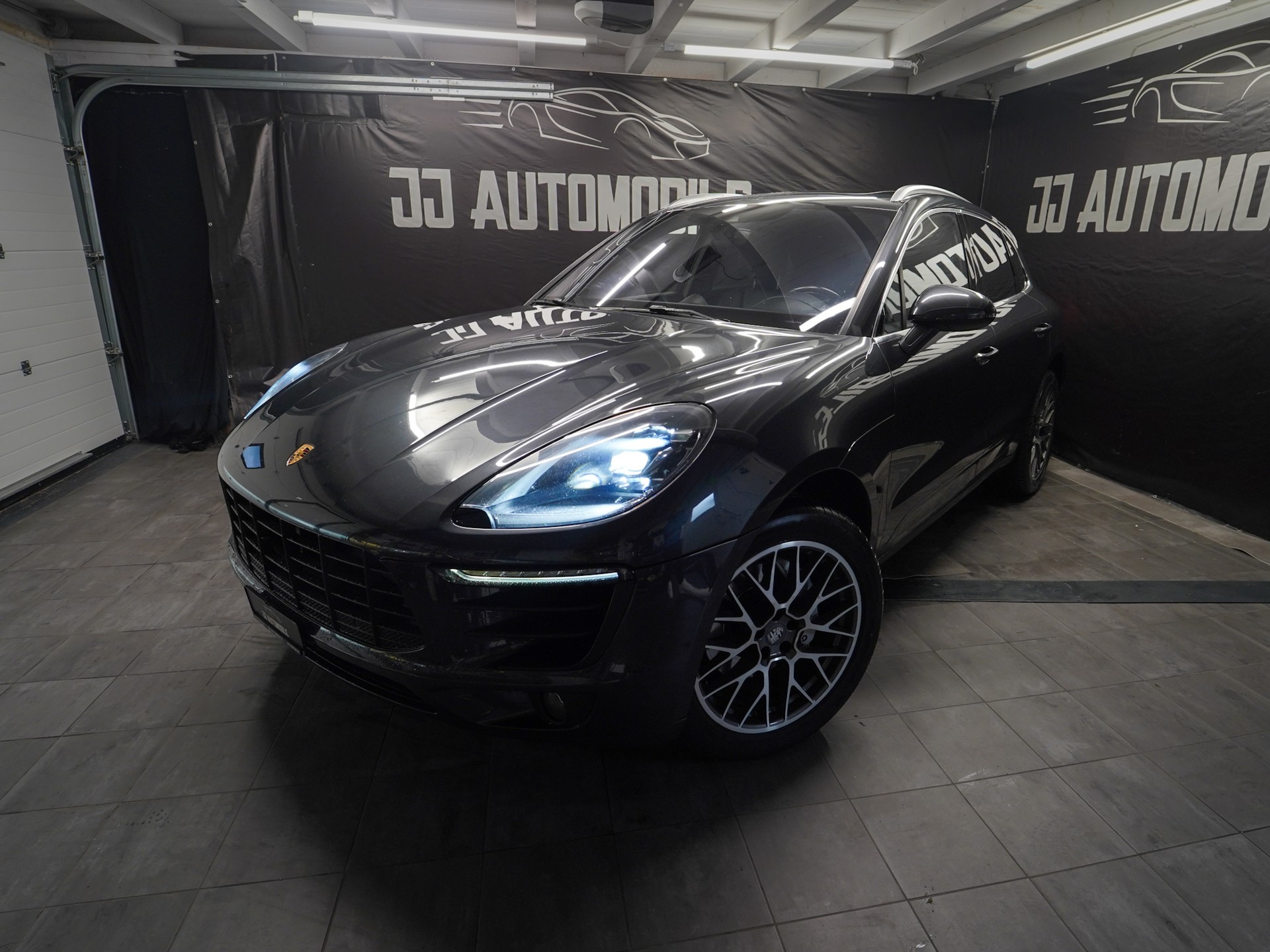 PORSCHE Macan S PDK