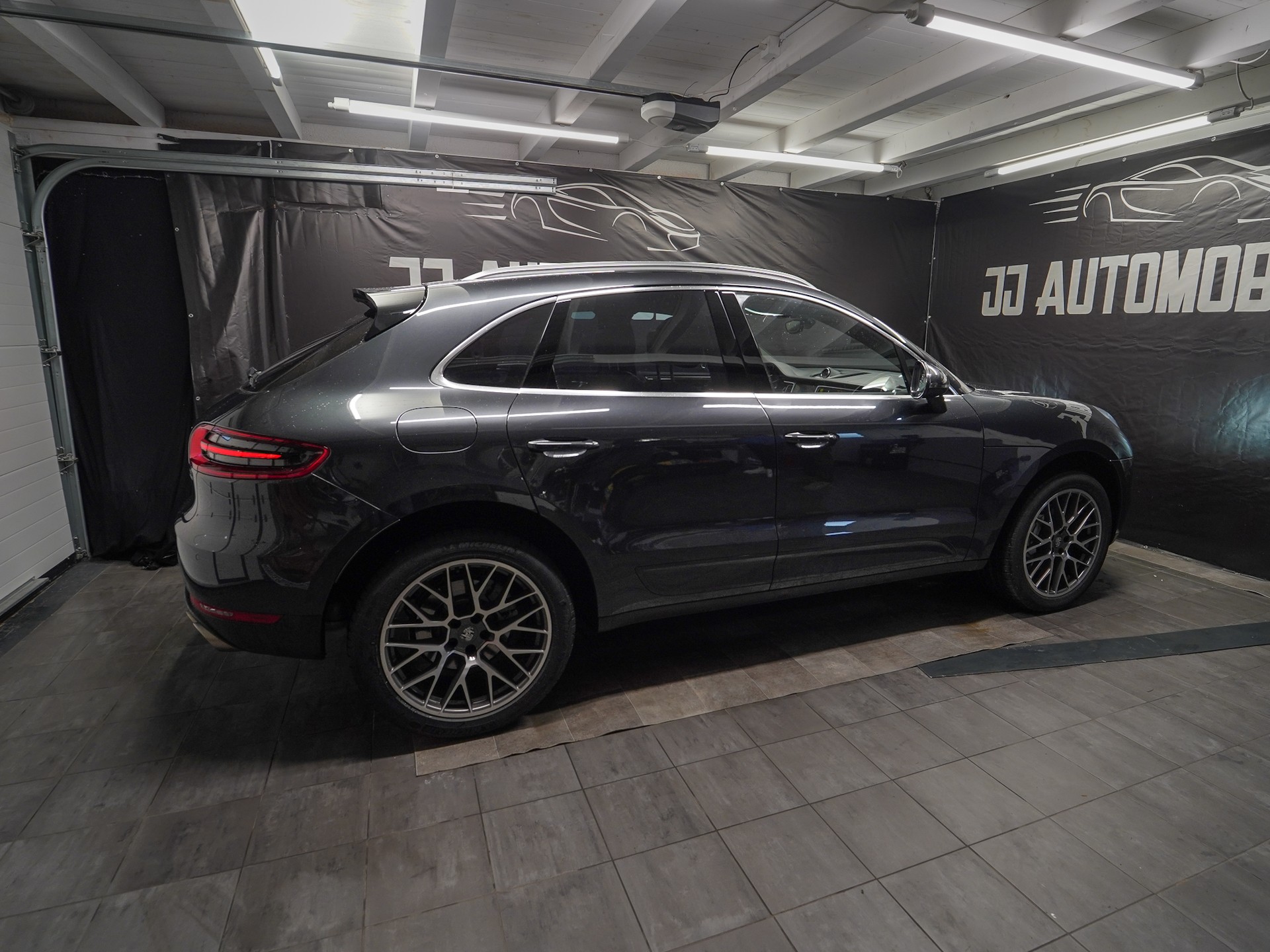 PORSCHE Macan S PDK-image-12
