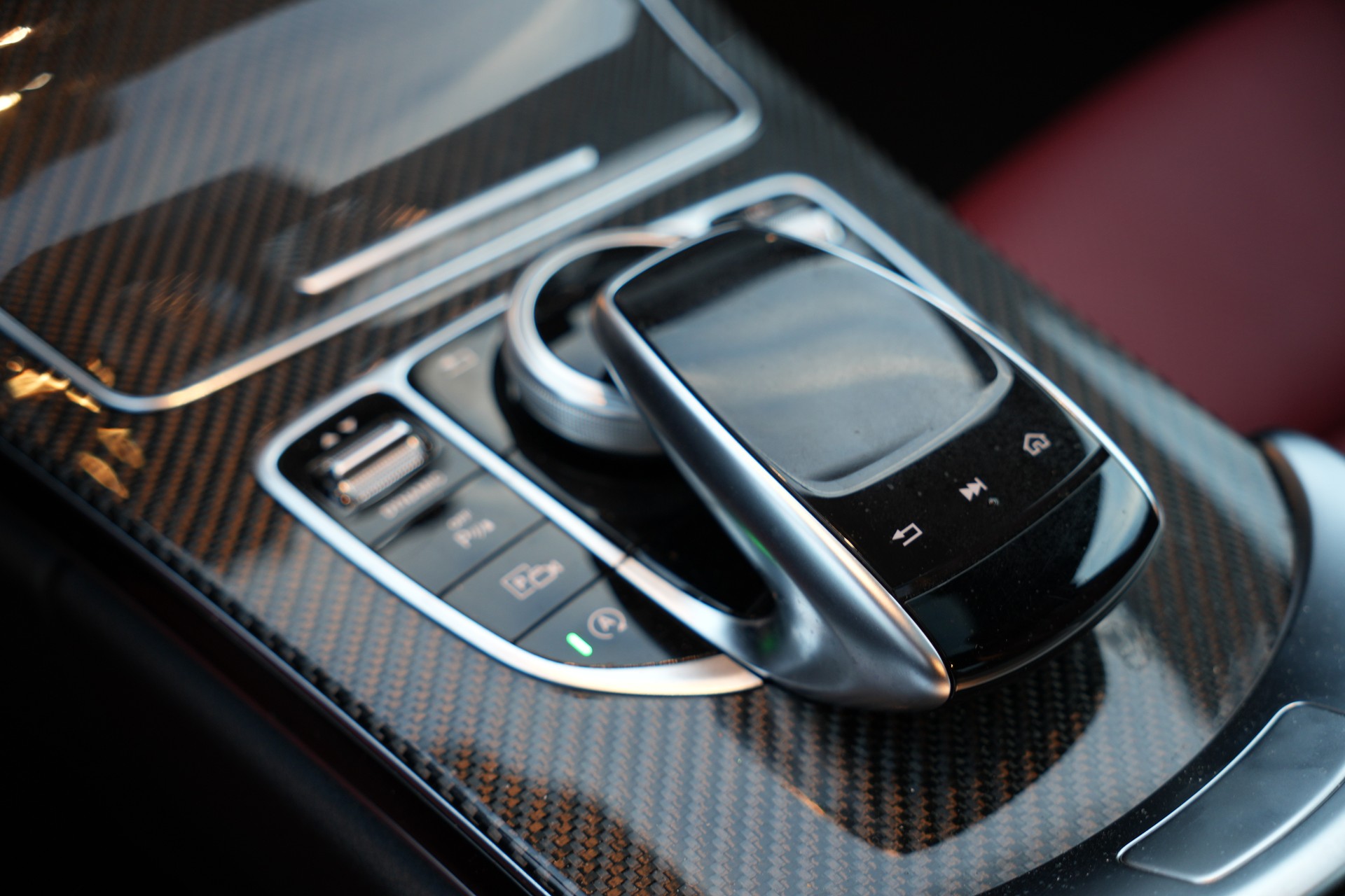 MERCEDES-BENZ C 300 Coupé AMG Line 9G-tronic (CH)-image-16