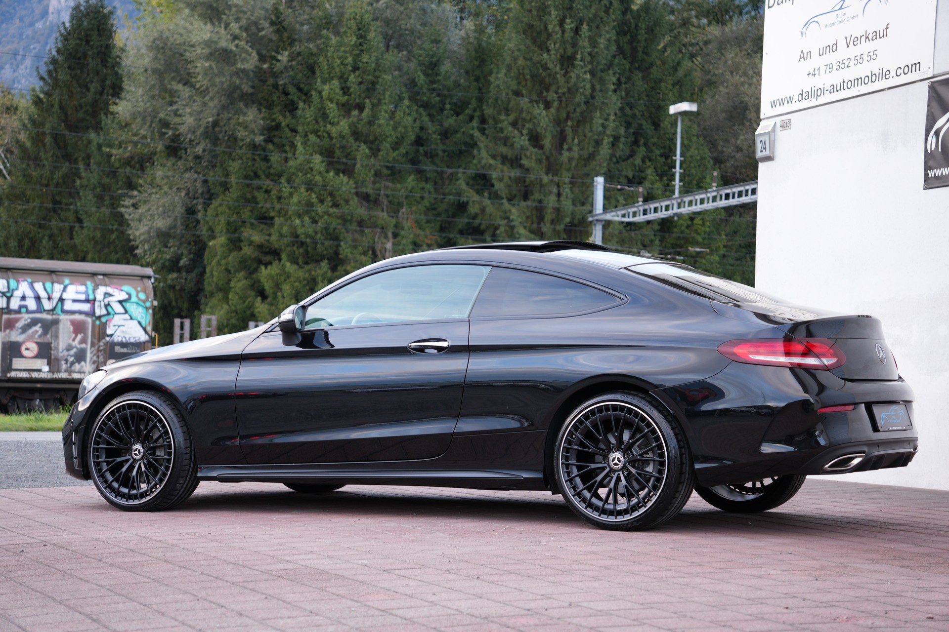 MERCEDES-BENZ C 300 Coupé AMG Line 9G-tronic (CH)-showroom-element-1