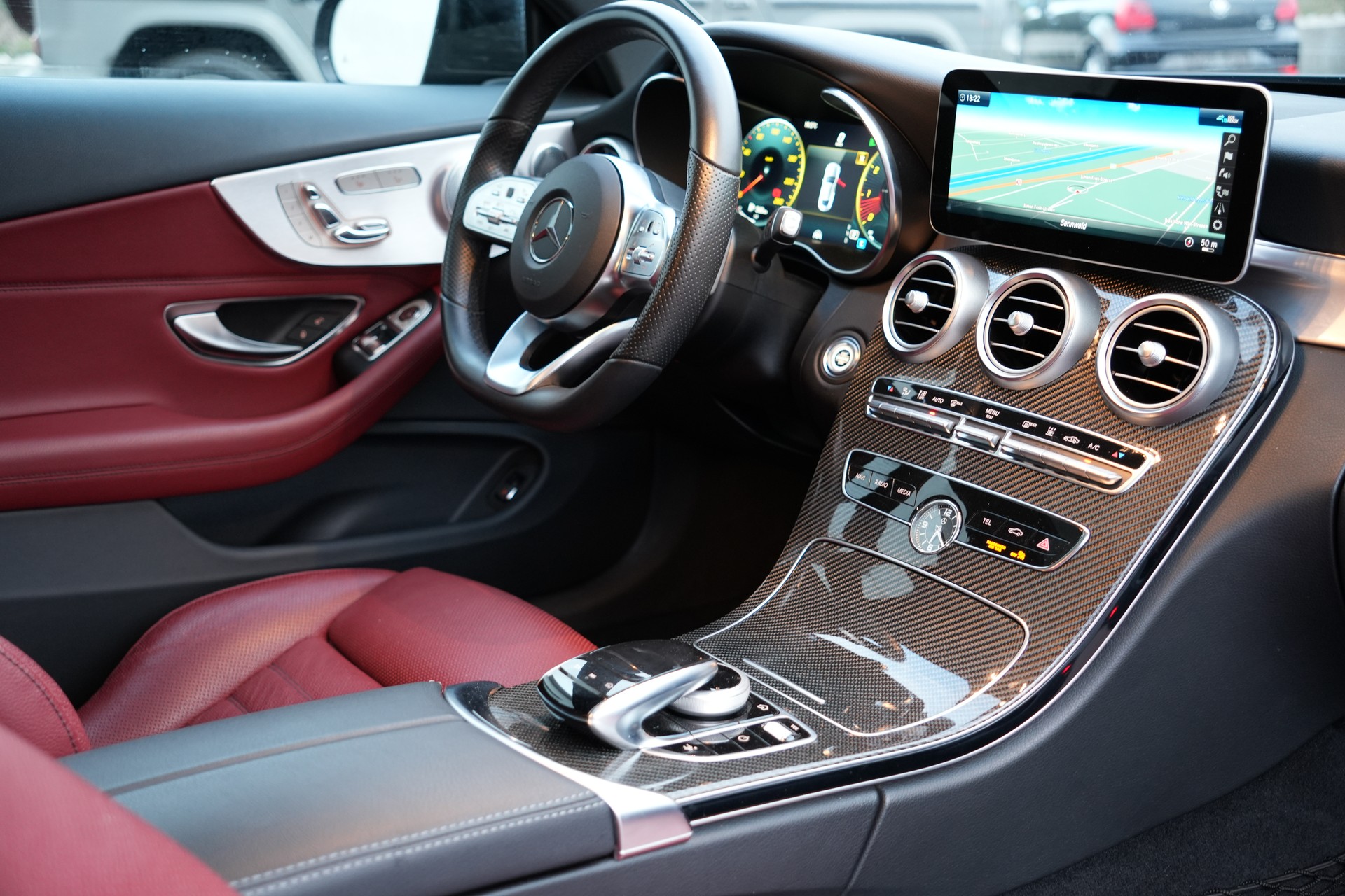 MERCEDES-BENZ C 300 Coupé AMG Line 9G-tronic (CH)-image-13