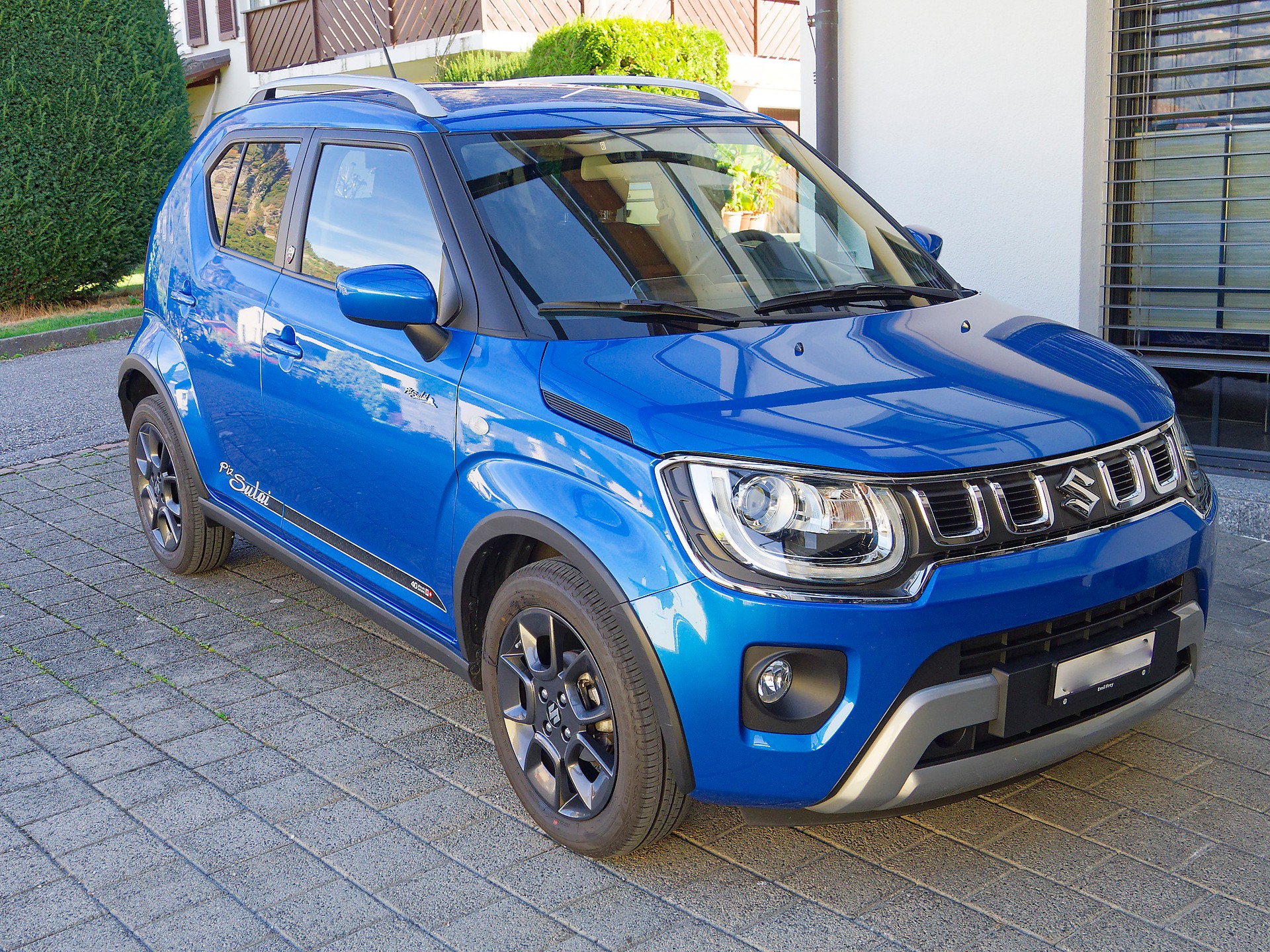 SUZUKI 1.2 Compact Hybrid 4x4