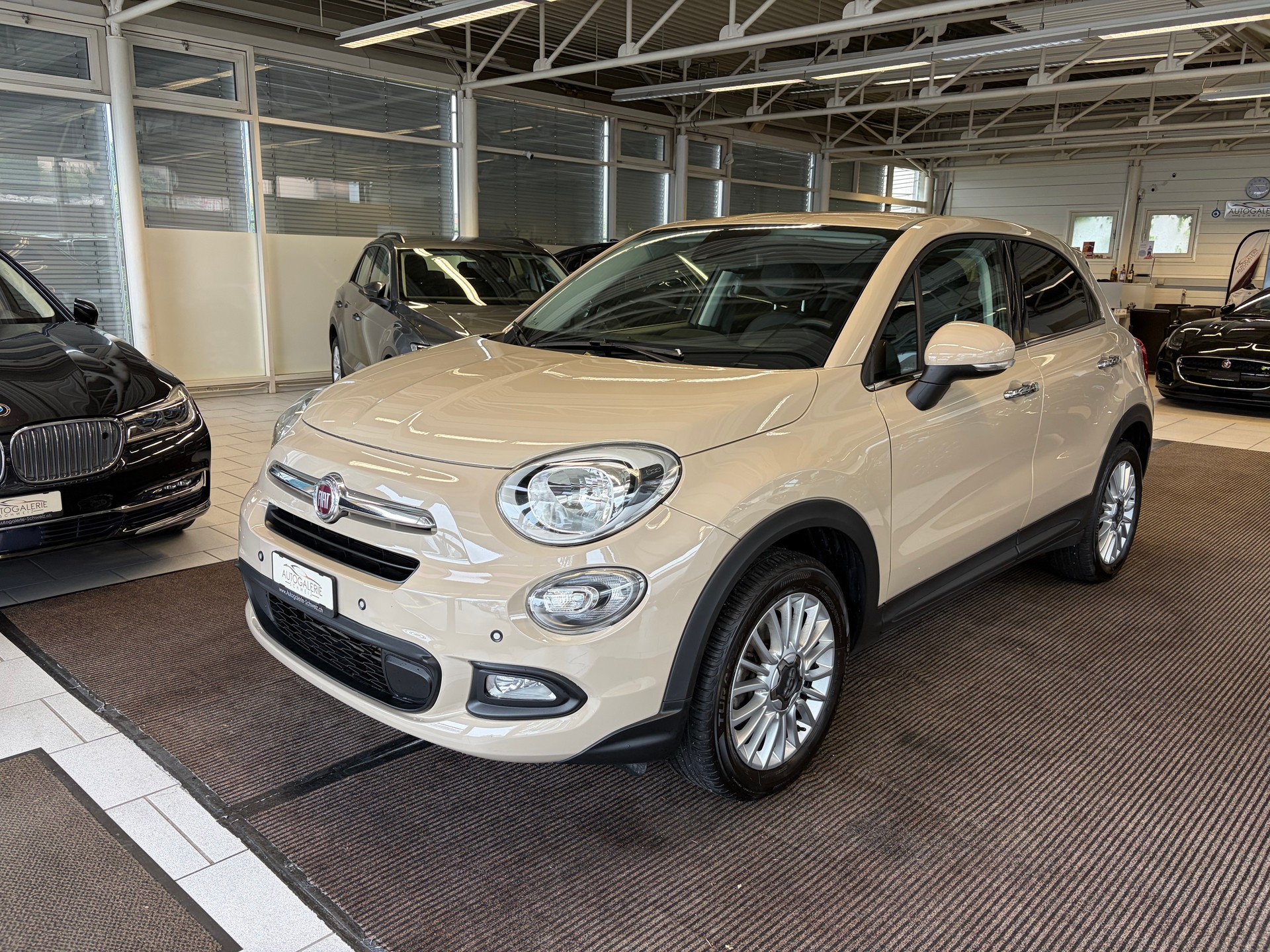 FIAT 500X 1.4T Lounge DCT | CH Fahrzeug | Pastell | Navigation | Lounge Pack | DAB+ | Winter Paket |-image-8