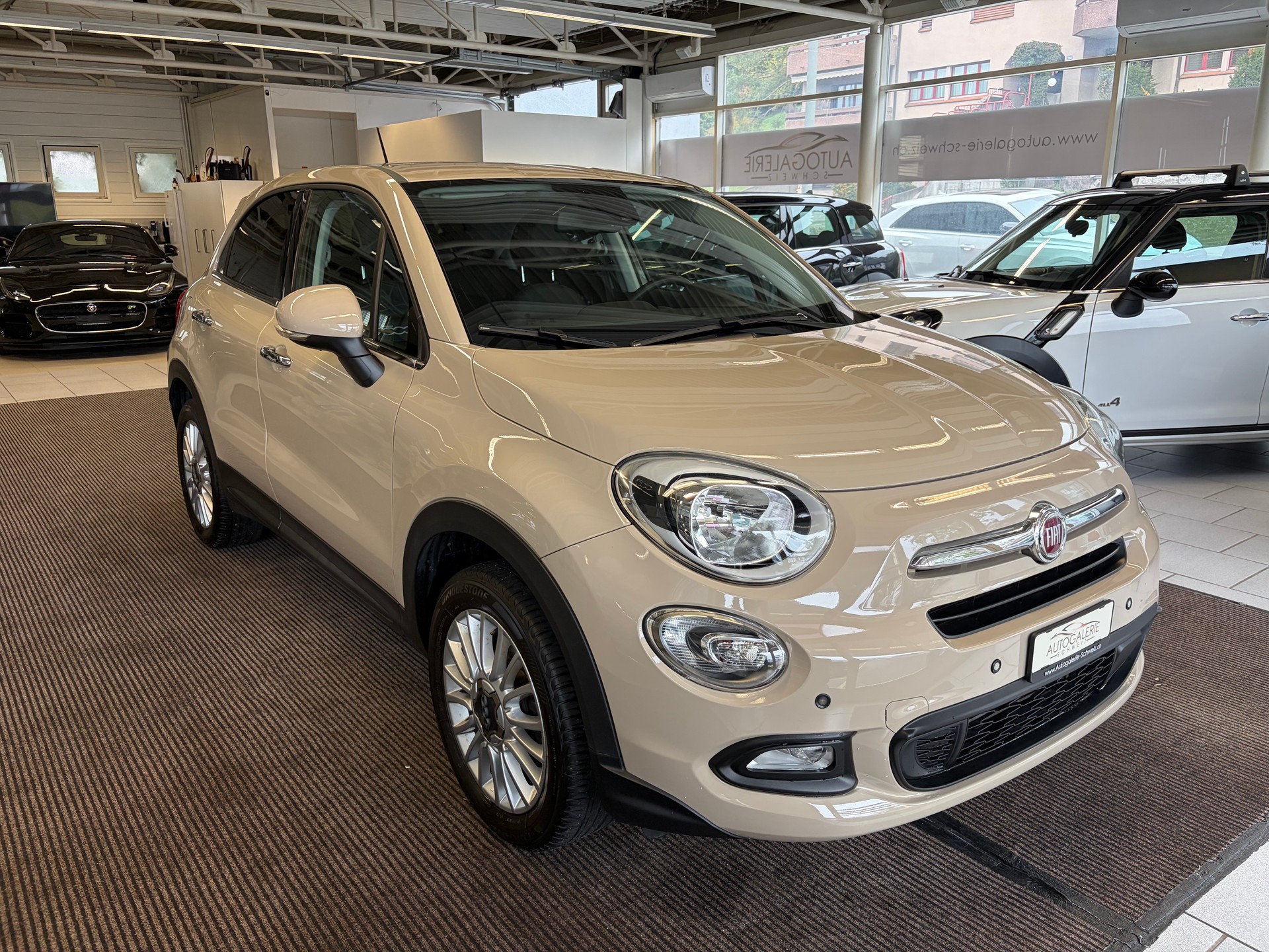FIAT 500X 1.4T Lounge DCT | CH Fahrzeug | Pastell | Navigation | Lounge Pack | DAB+ | Winter Paket |-image-32