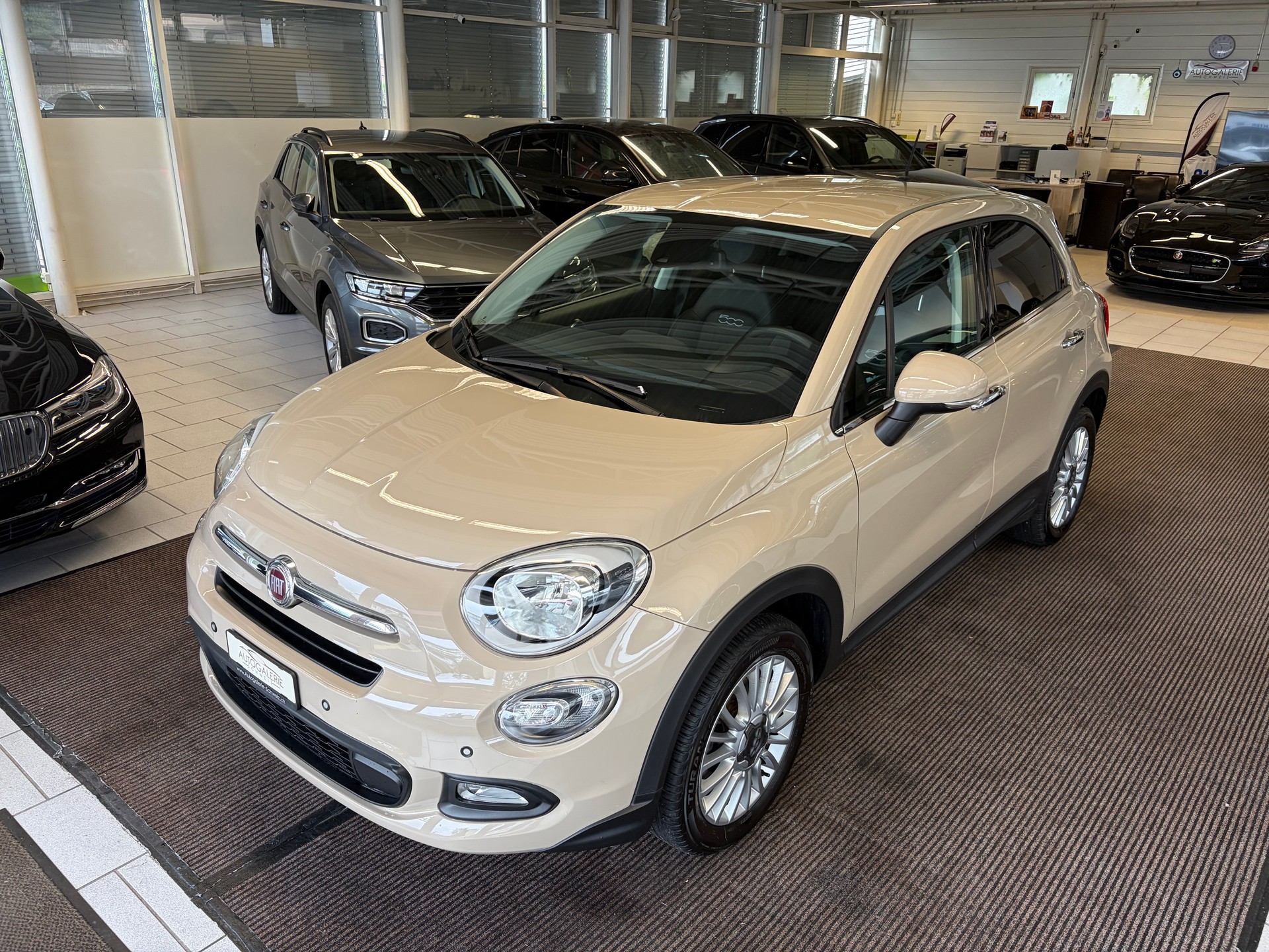 FIAT 500X 1.4T Lounge DCT | CH Fahrzeug | Pastell | Navigation | Lounge Pack | DAB+ | Winter Paket |-image-35