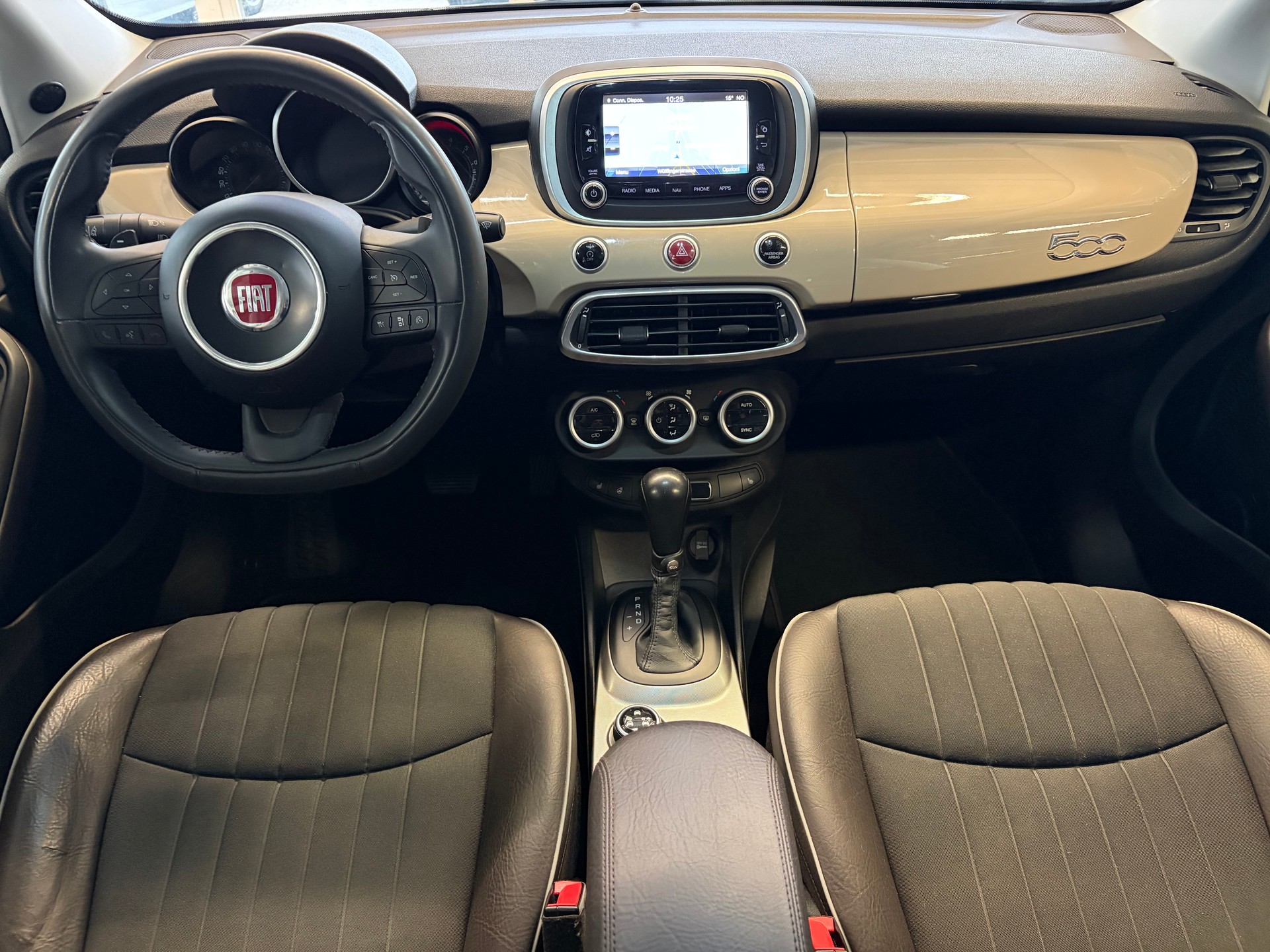 FIAT 500X 1.4T Lounge DCT | CH Fahrzeug | Pastell | Navigation | Lounge Pack | DAB+ | Winter Paket |-image-13