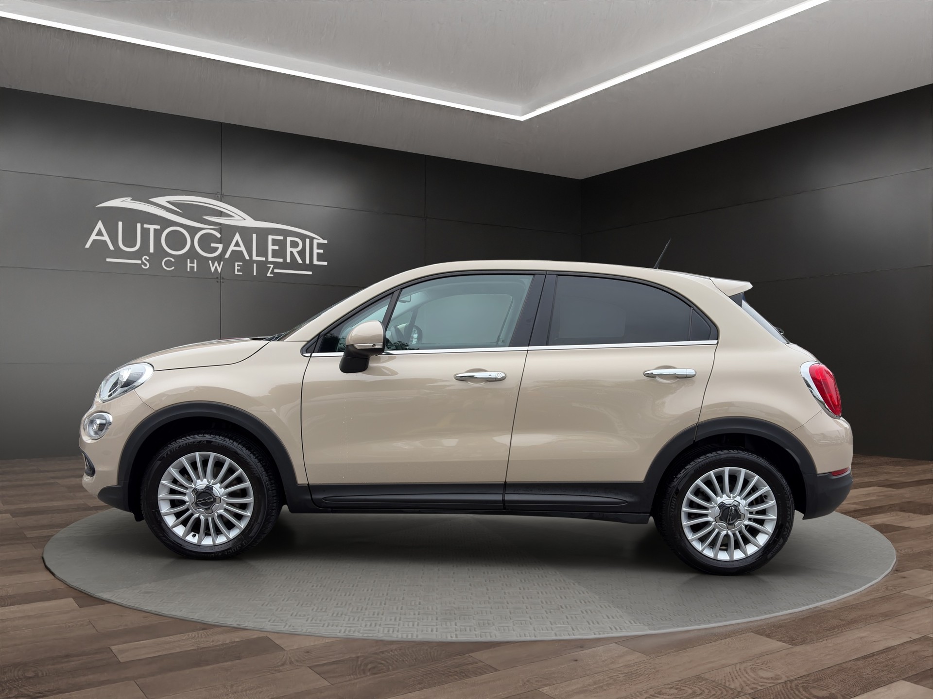 FIAT 500X 1.4T Lounge DCT | CH Fahrzeug | Pastell | Navigation | Lounge Pack | DAB+ | Winter Paket |-showroom-element-1