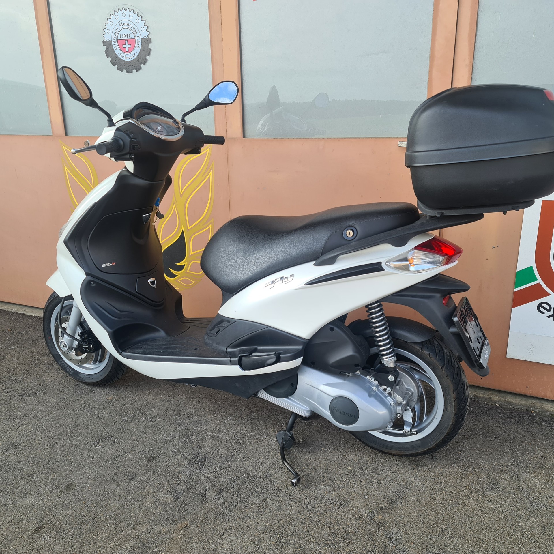 PIAGGIO Fly 125 i.e. 3V-image-1