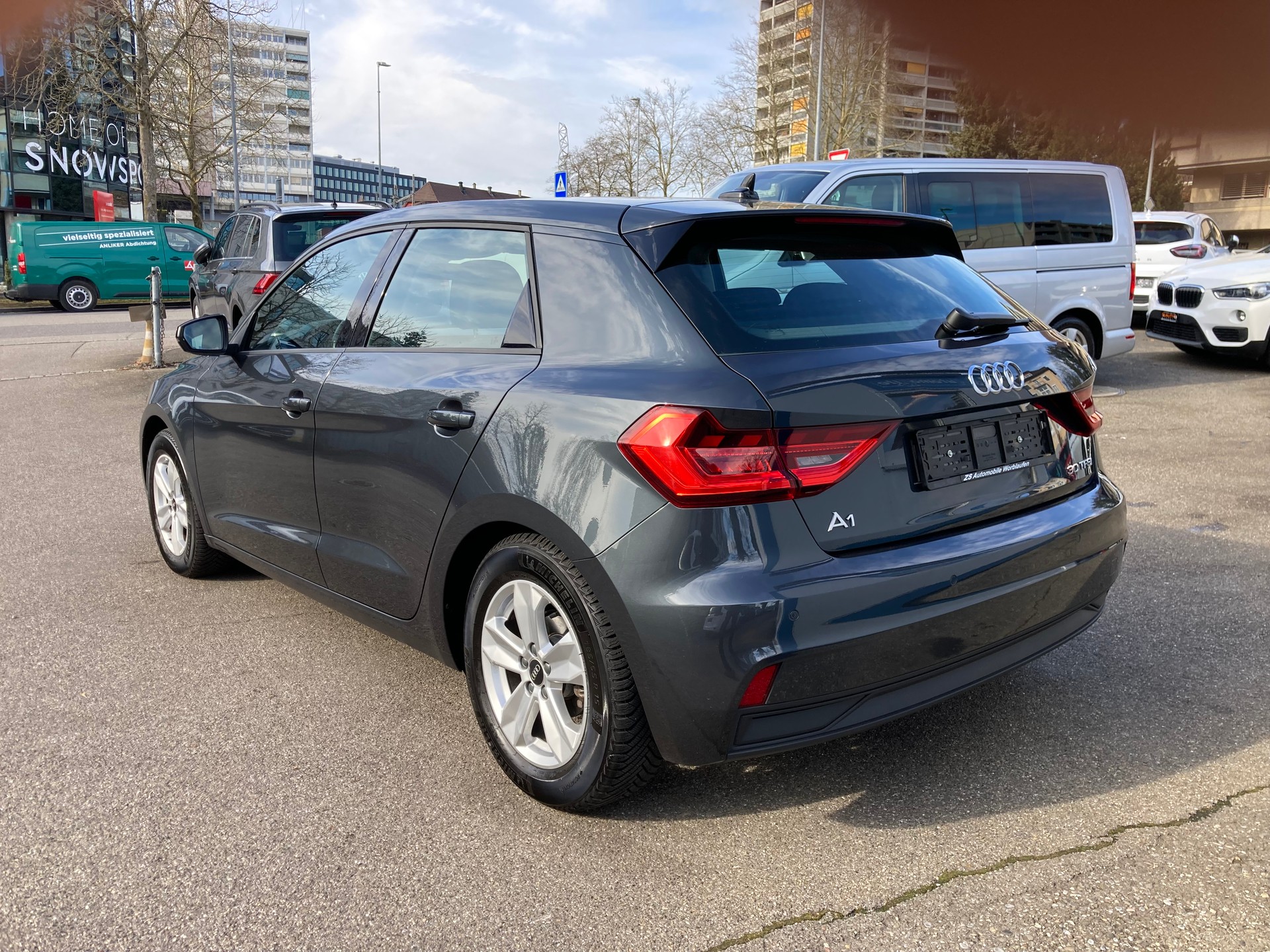 AUDI A1 Sportback 30 TFSI Attraction-image-2