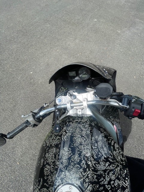 YAMAHA YZF-R1-image-2