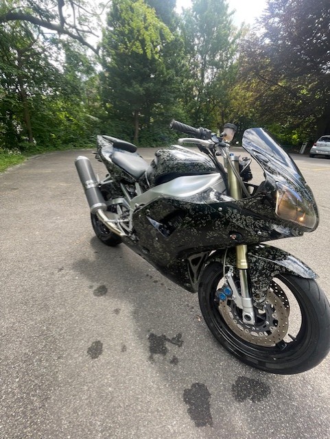 YAMAHA YZF-R1-image-3