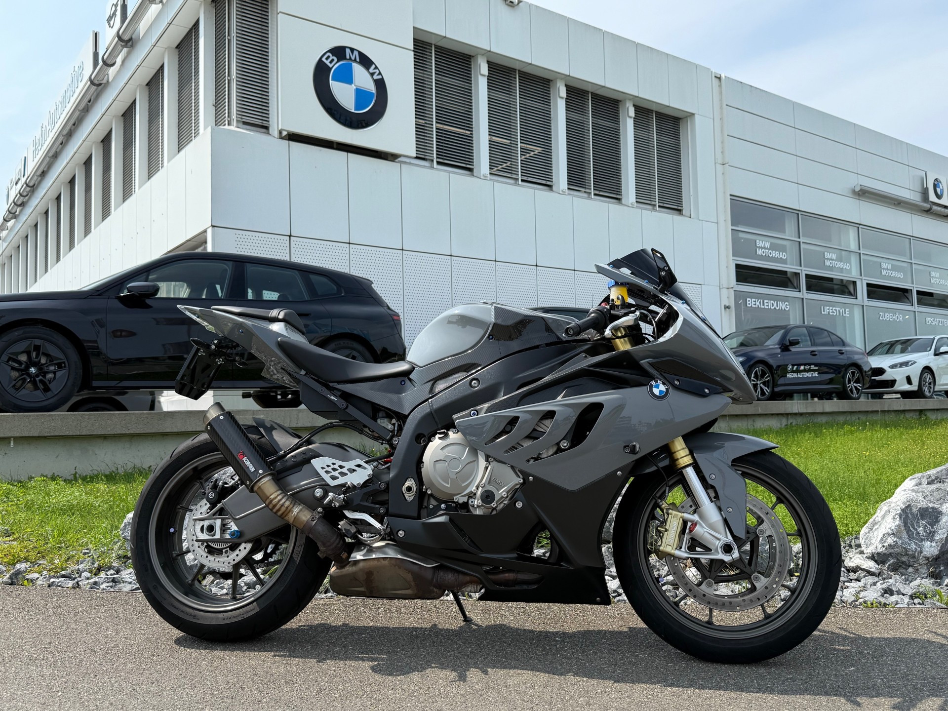 BMW S 1000 RR "Stealth Bomber"-image-0