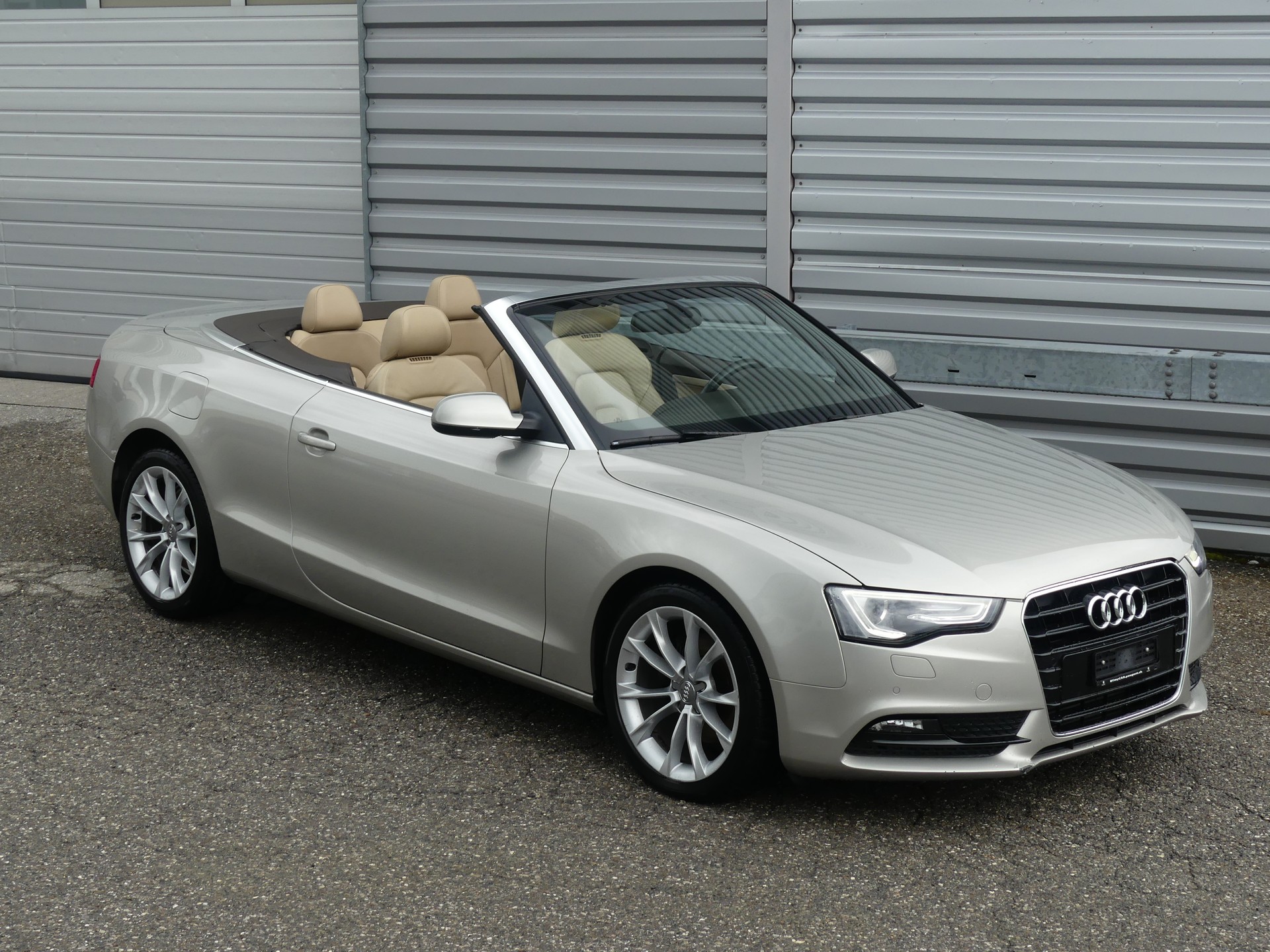 AUDI A5 Cabrio 1.8 TFSI-image-5