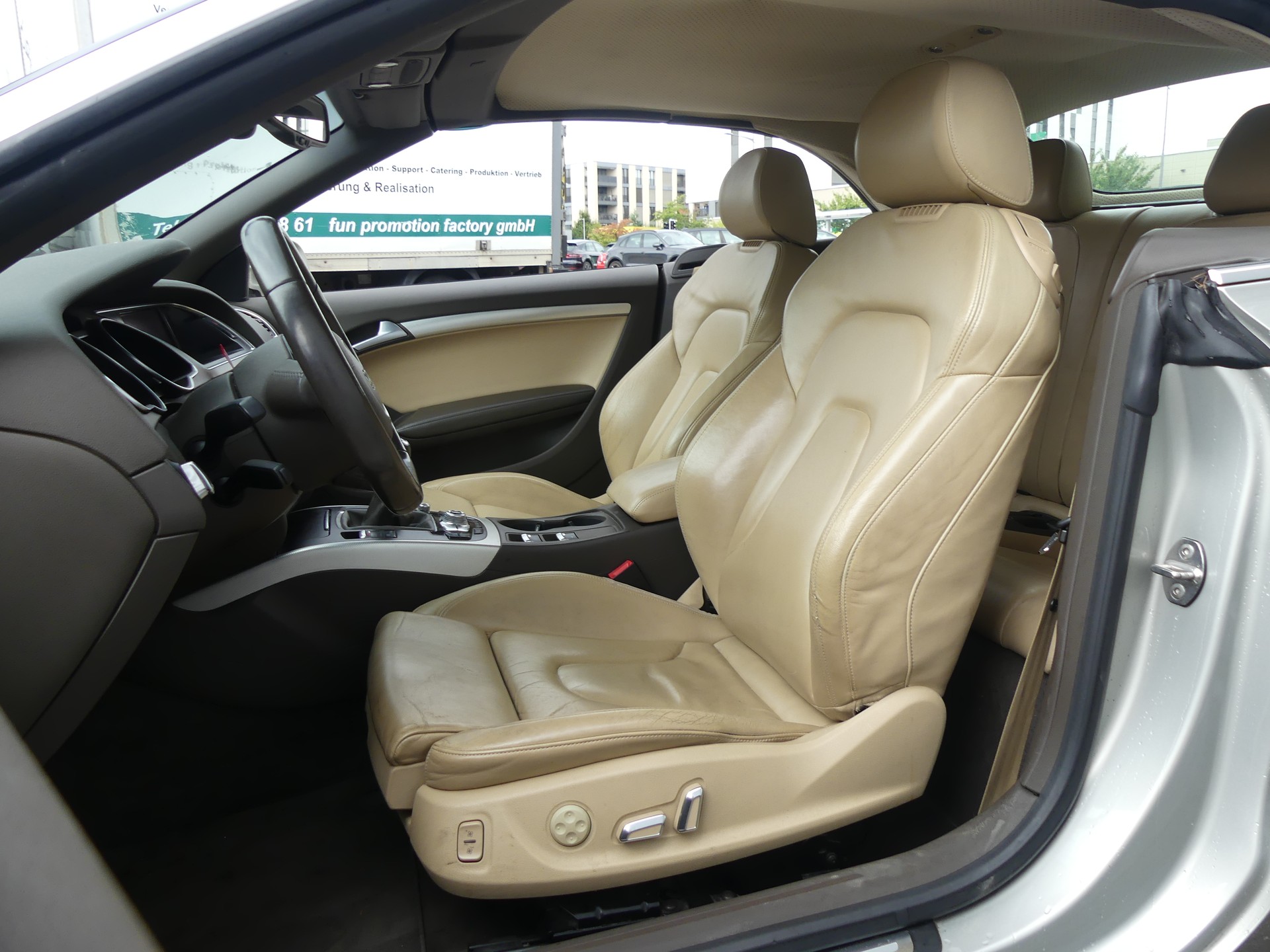 AUDI A5 Cabrio 1.8 TFSI-image-8
