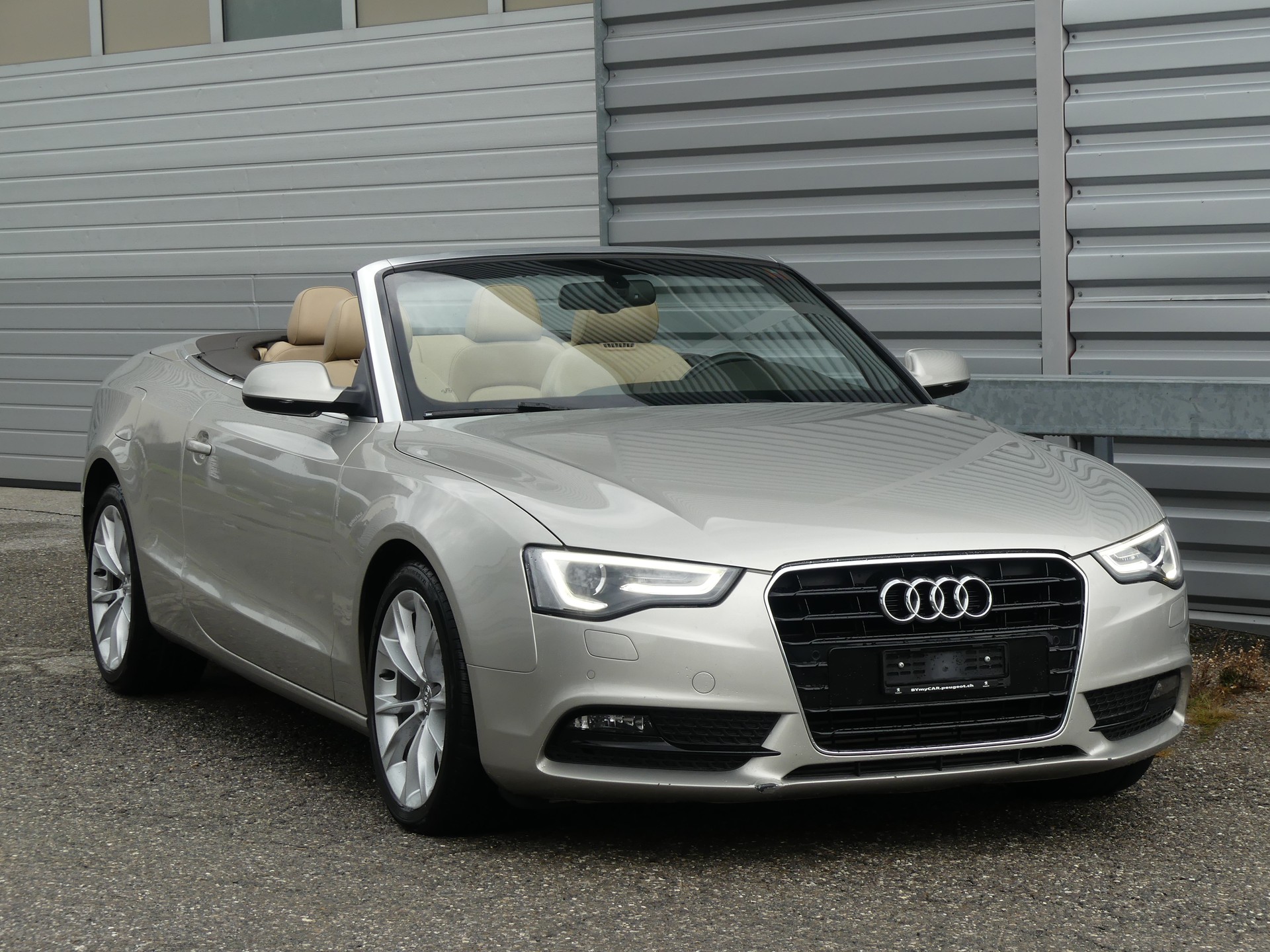 AUDI A5 Cabrio 1.8 TFSI-image-3