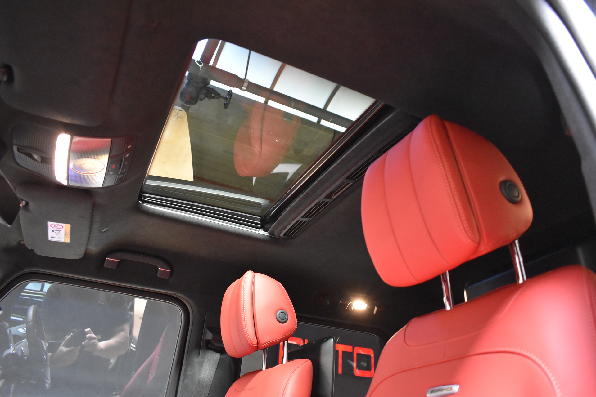 MERCEDES-BENZ G 63 AMG 4x4 Speedshift Plus G-Tronic-image-16