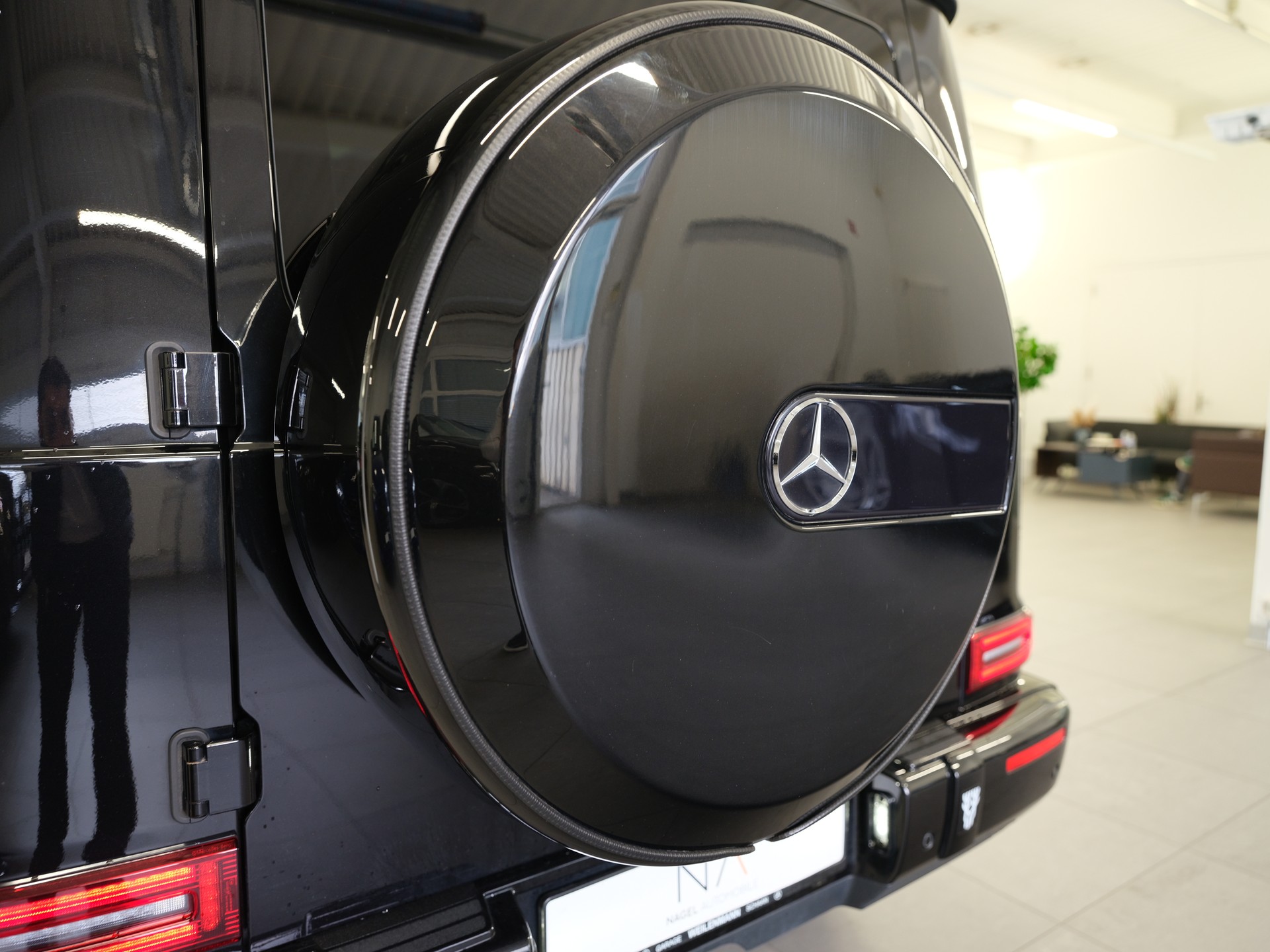 MERCEDES-BENZ G 500 AMG Line 9G-Tronic-image-12