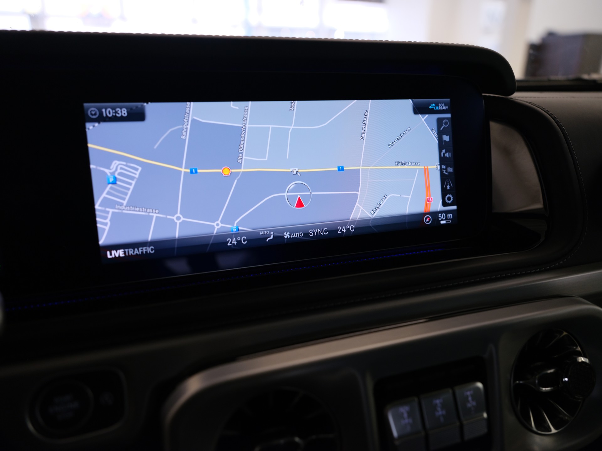 MERCEDES-BENZ G 500 AMG Line 9G-Tronic-image-19