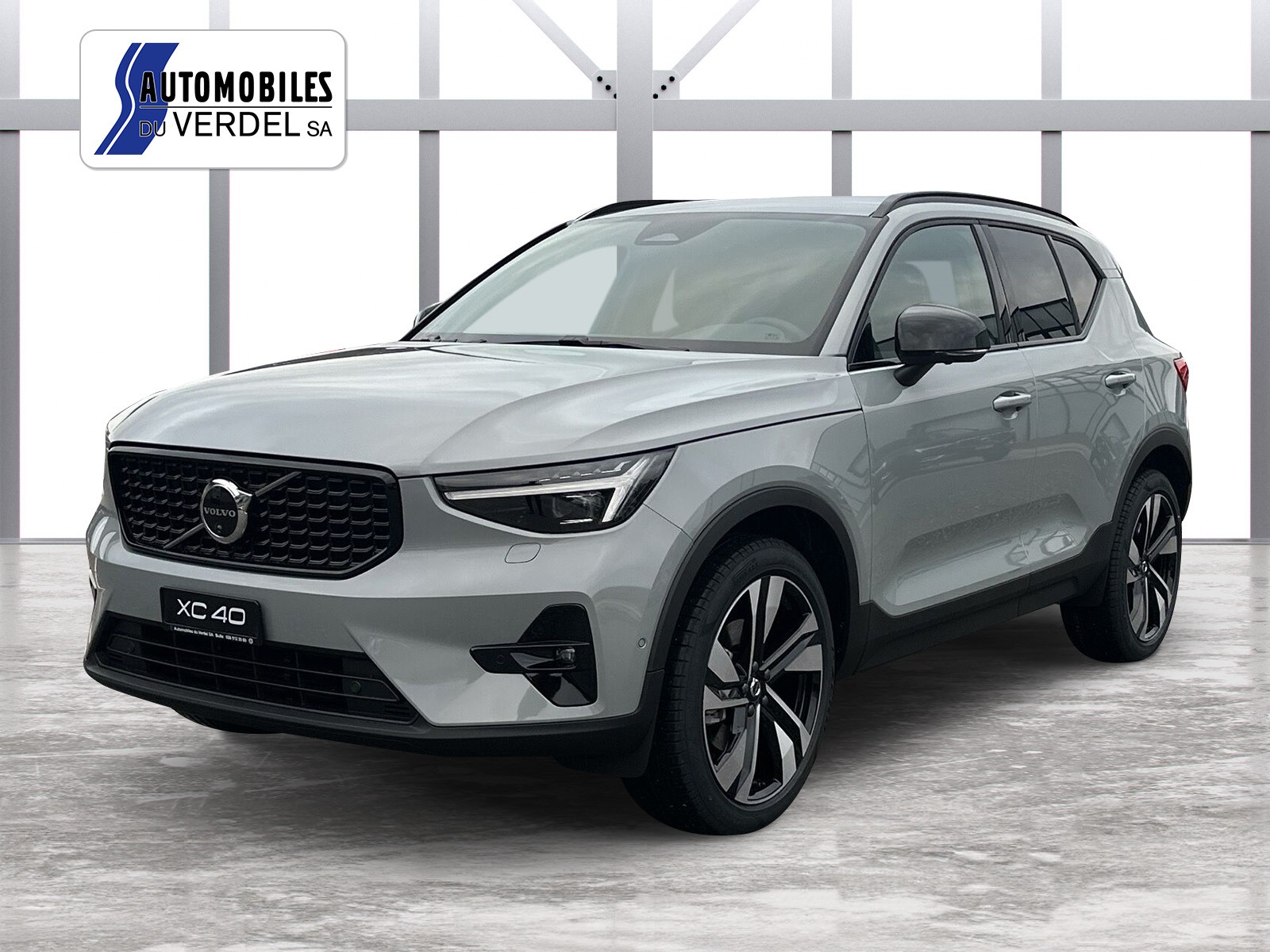 VOLVO XC40 2.0 B4 MH Plus Dark