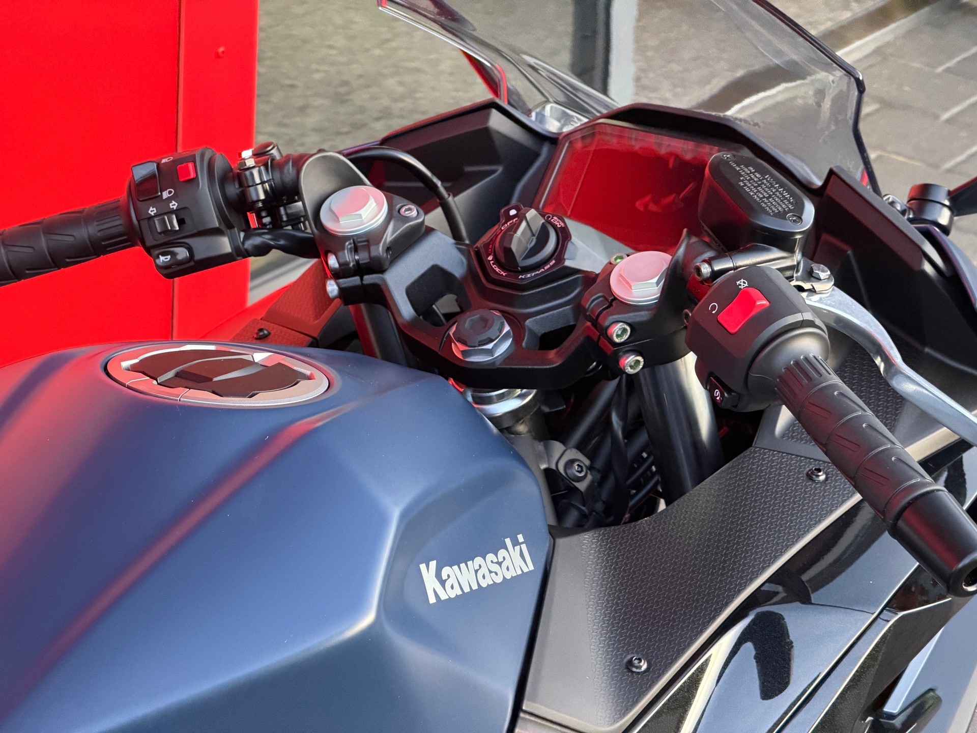 KAWASAKI Ninja 500 SE-image-3