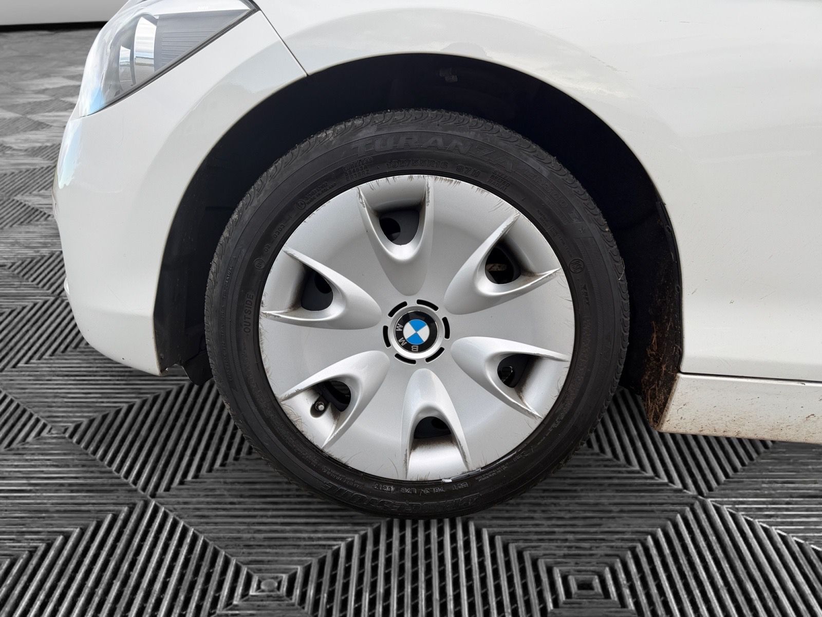 BMW 114i Business-image-9