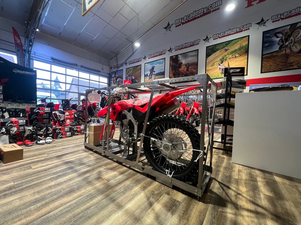 HONDA ** CRF450R ** Neufahrzeug in Kiste-image-4
