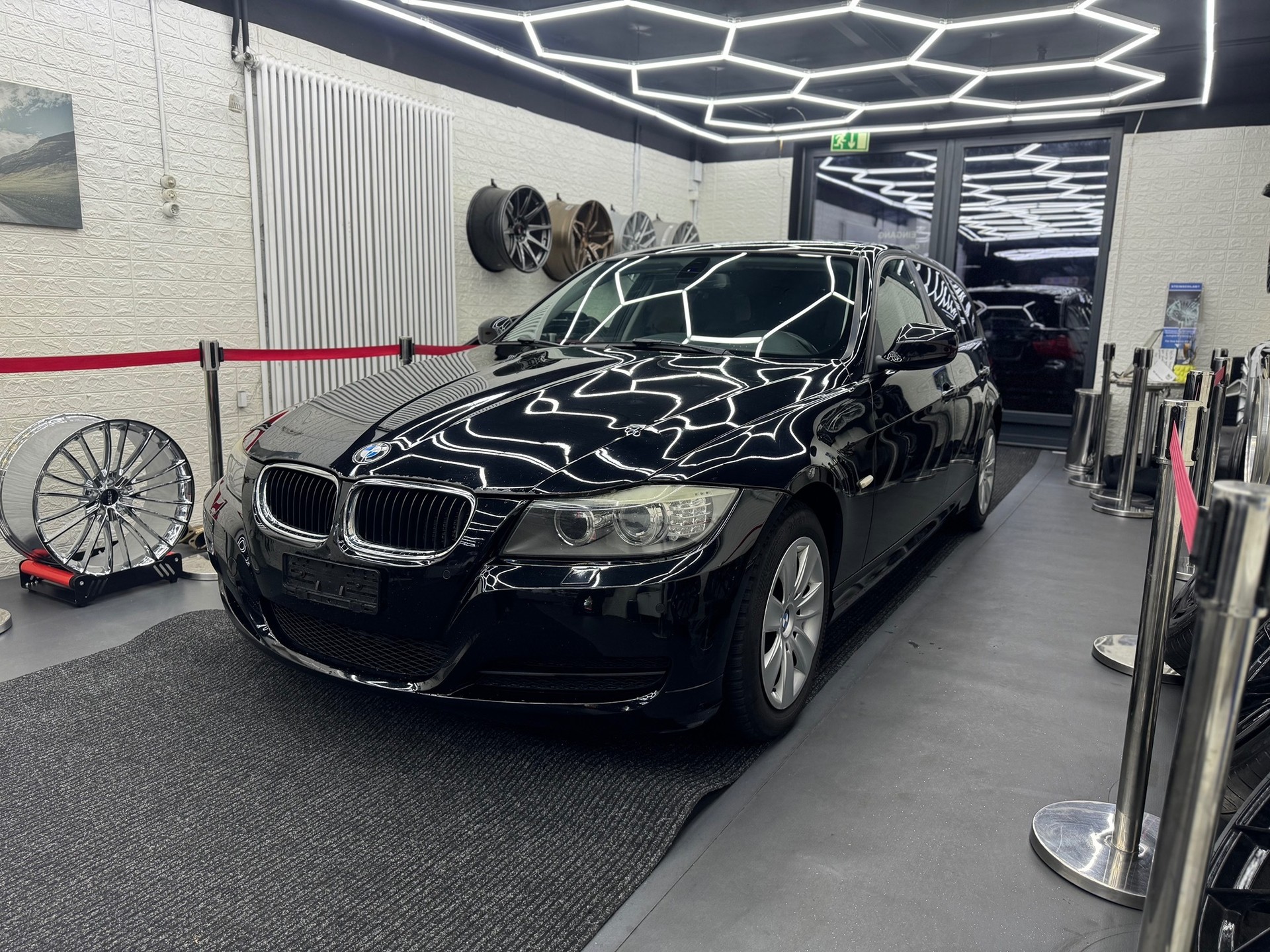 BMW 316D E91-image-2