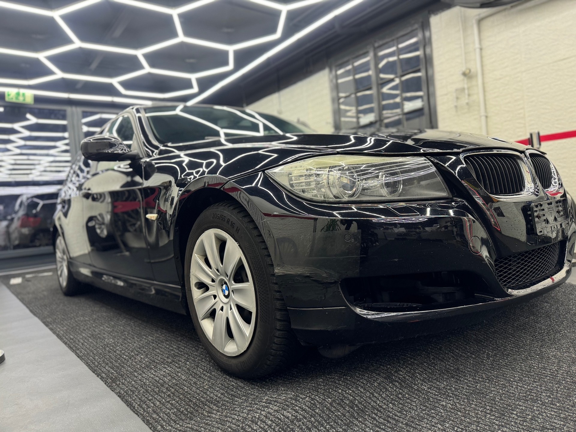 BMW 316D E91-image-5