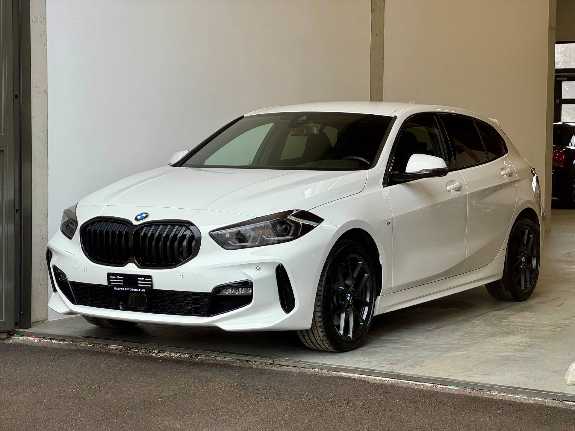 BMW 120d xDrive SAG